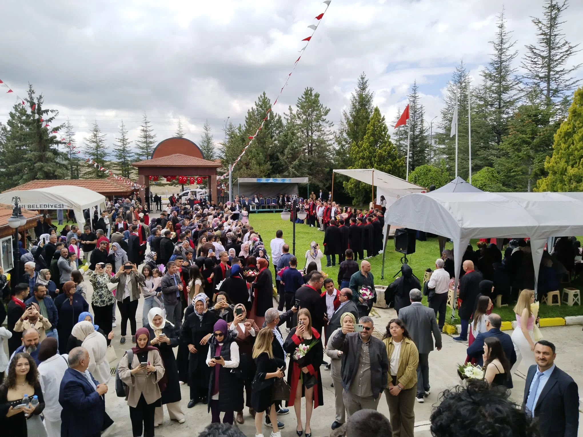 Okulumuzda Mezuniyet Coşkusu
