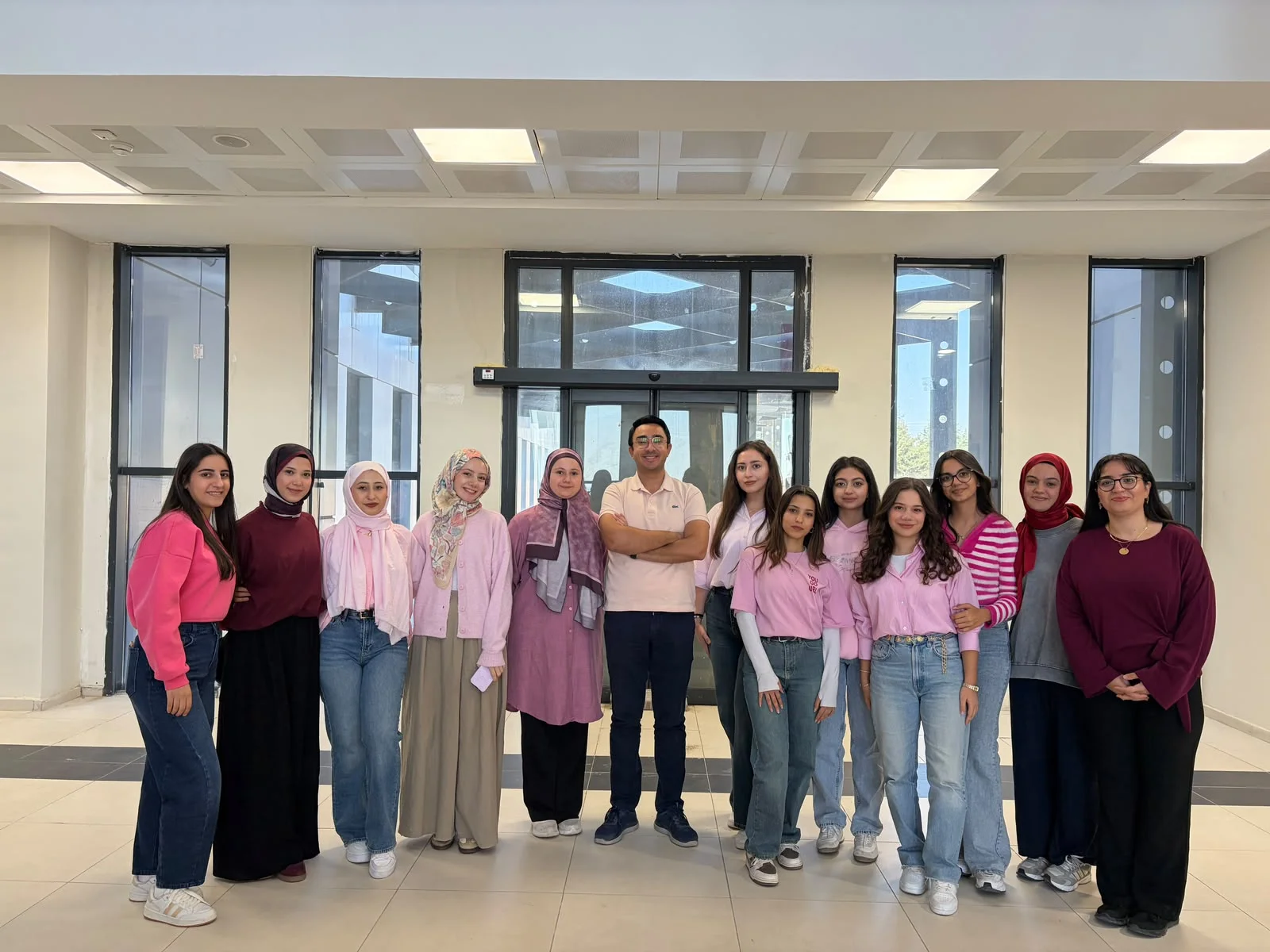 Sağlığın Geleceğinden Renkli Mesaj: Kulu SBF, Erken Teşhis İçin Pembe Giyindi