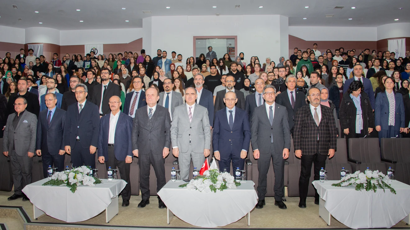 Selçuk Üniversitesinde ‘Neden Yeni Anayasa’ konulu söyleşi yapıldı