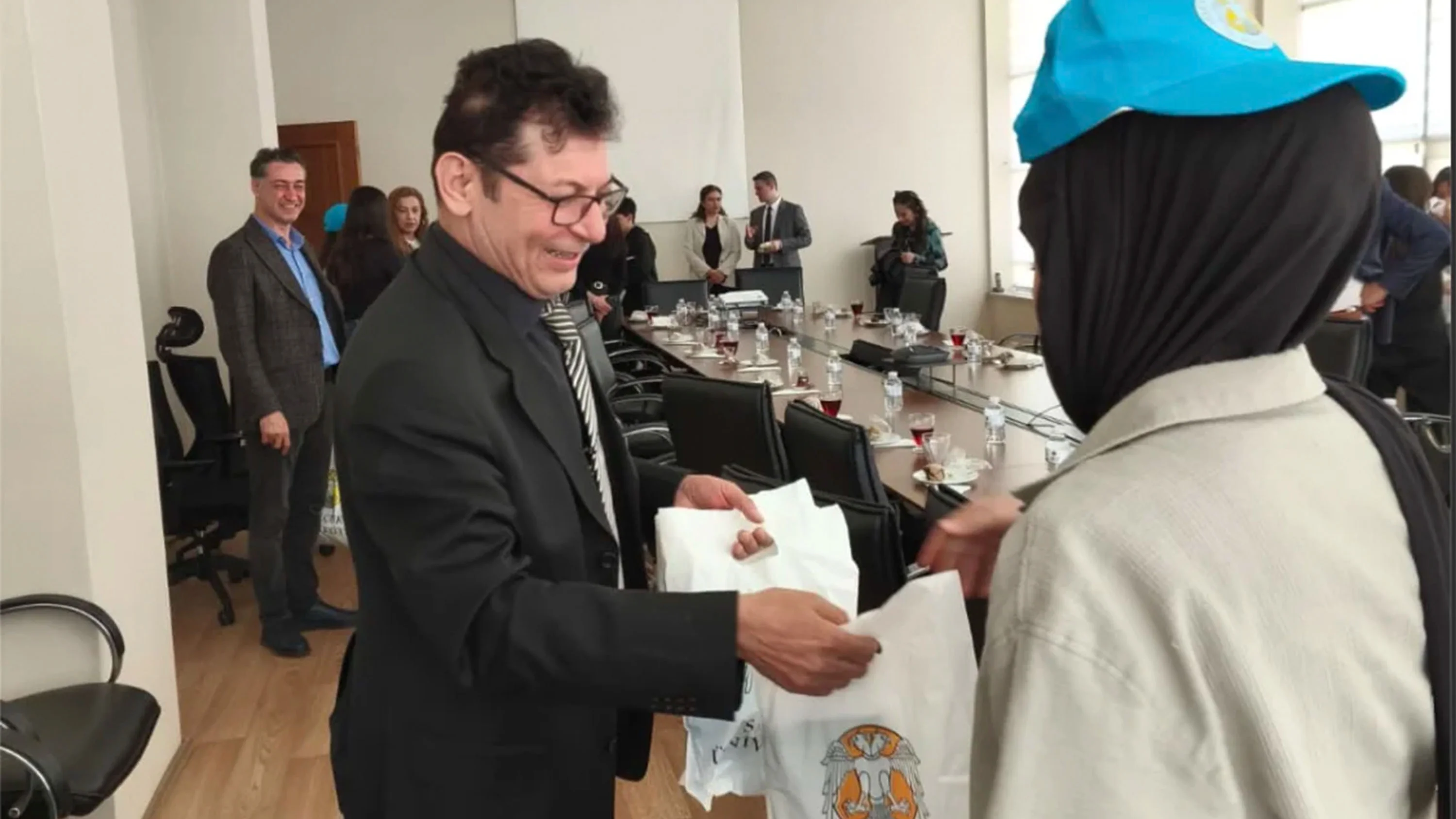Selçuk Üniversitesi Sevgi Evlerinde kalan öğrencileri ağırladı