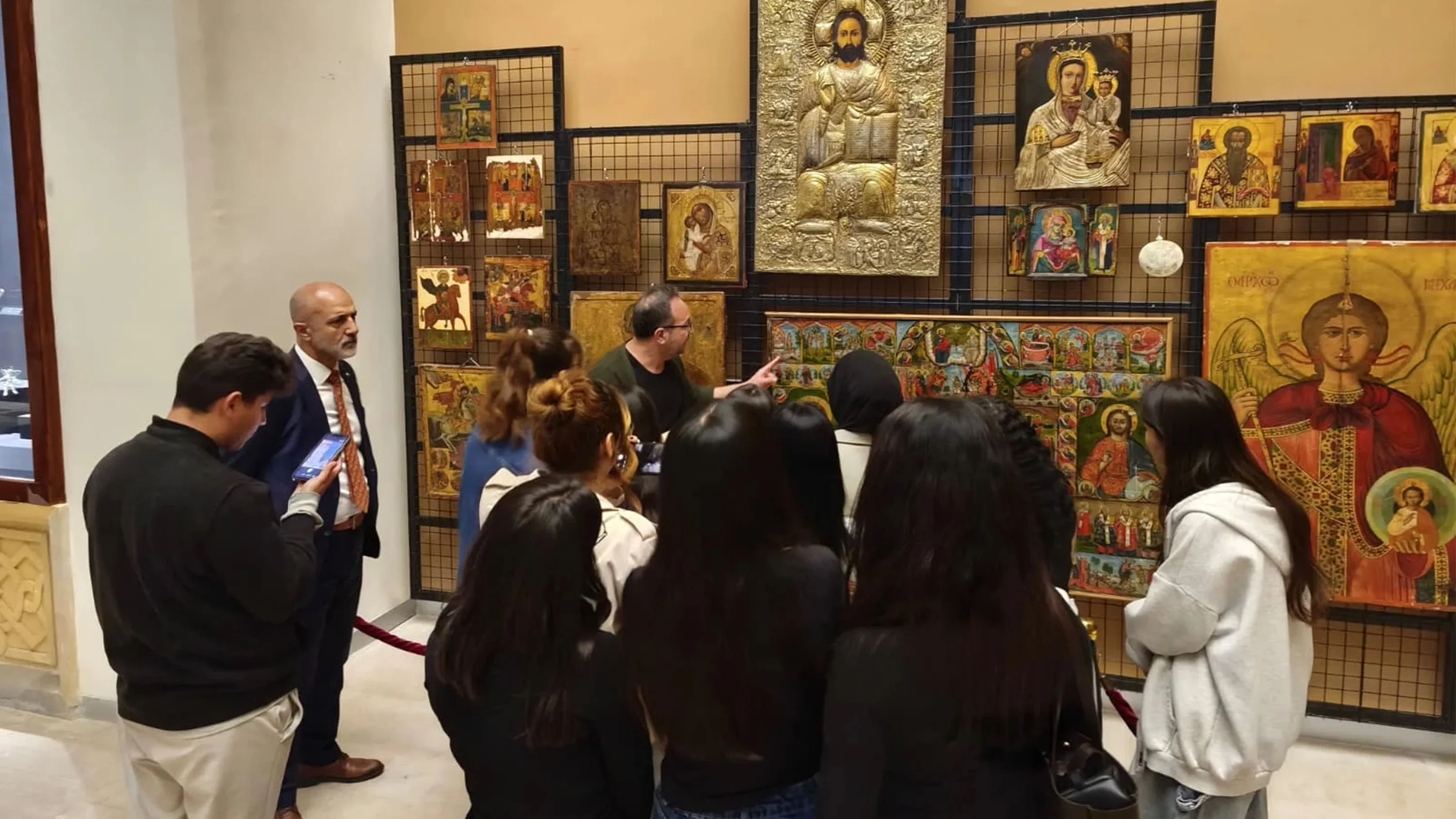 Selçuk Üniversitesi Sevgi Evlerinde kalan öğrencileri ağırladı