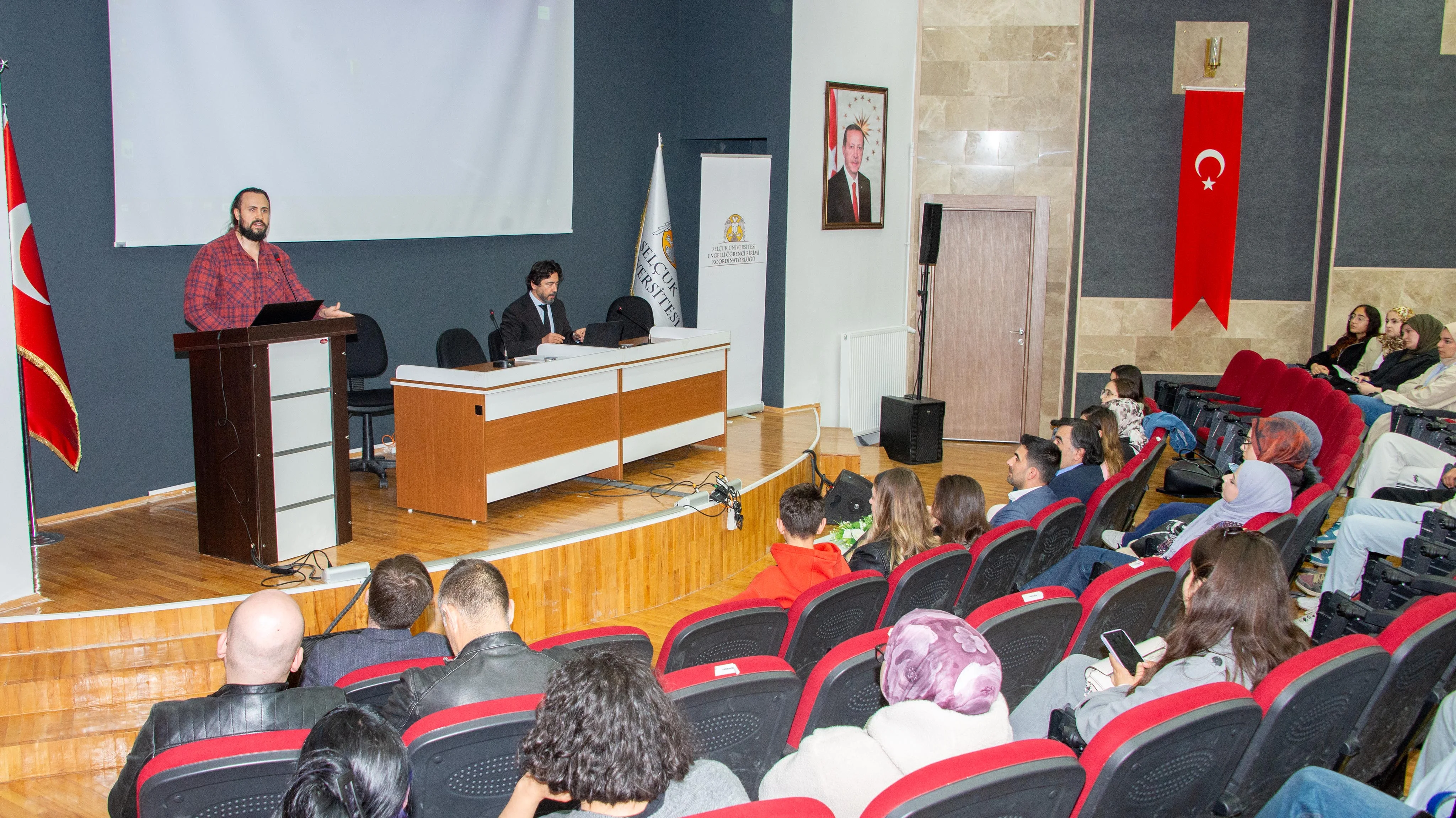 Selçuk Üniversitesinde ‘otizm’ bilimsel yaklaşımla değerlendirildi