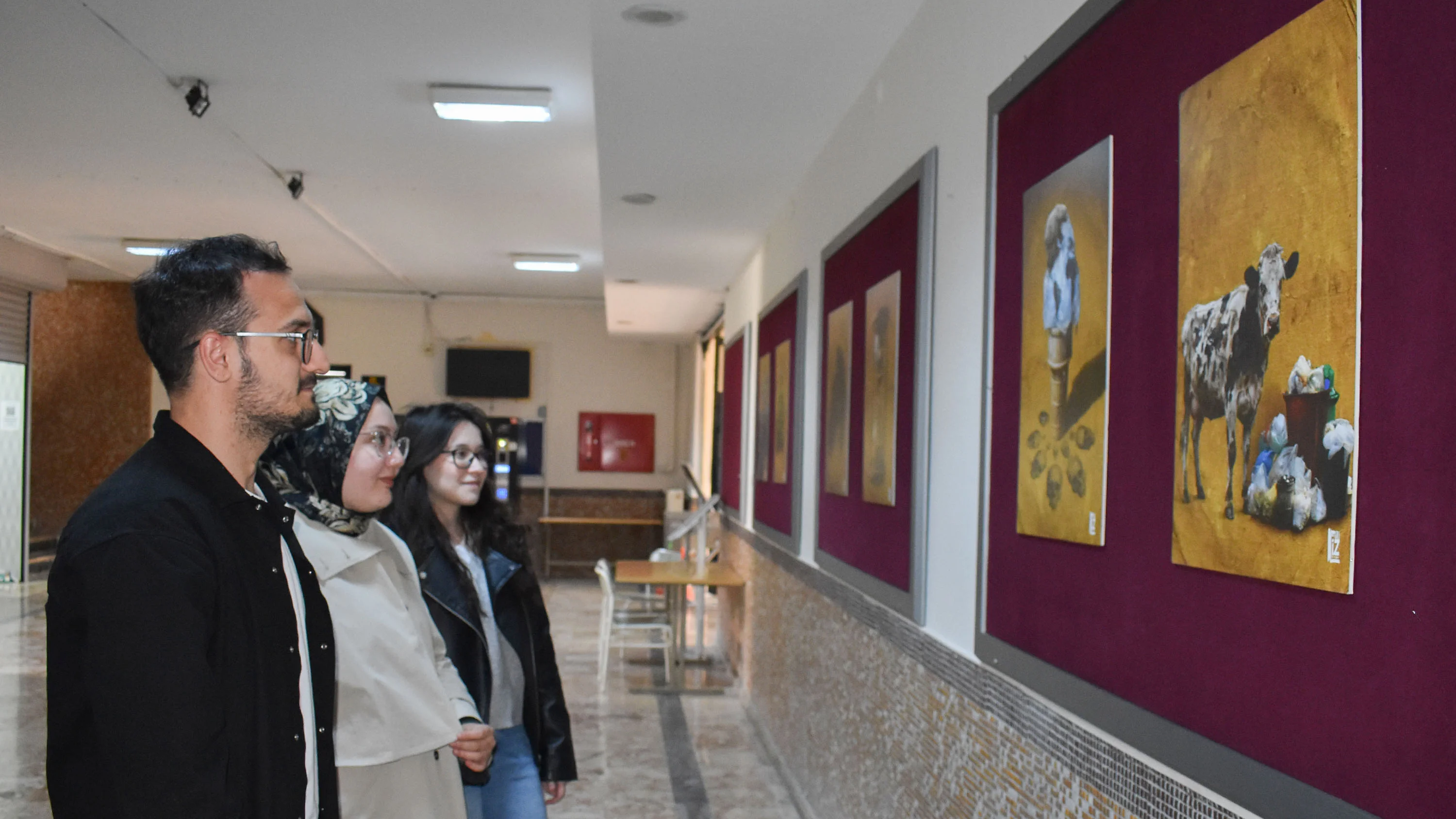 Çevre kirliliğine dikkat çeken “Kirli İz” sergisi açıldı