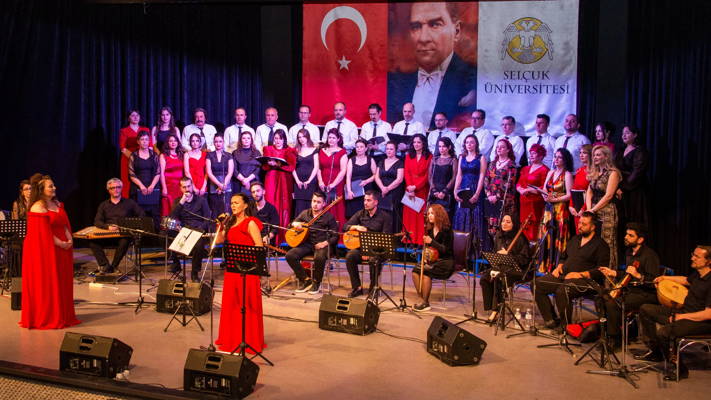 Selçuk Üniversitesi Korosu Bahar Konseri’nde sahne aldı