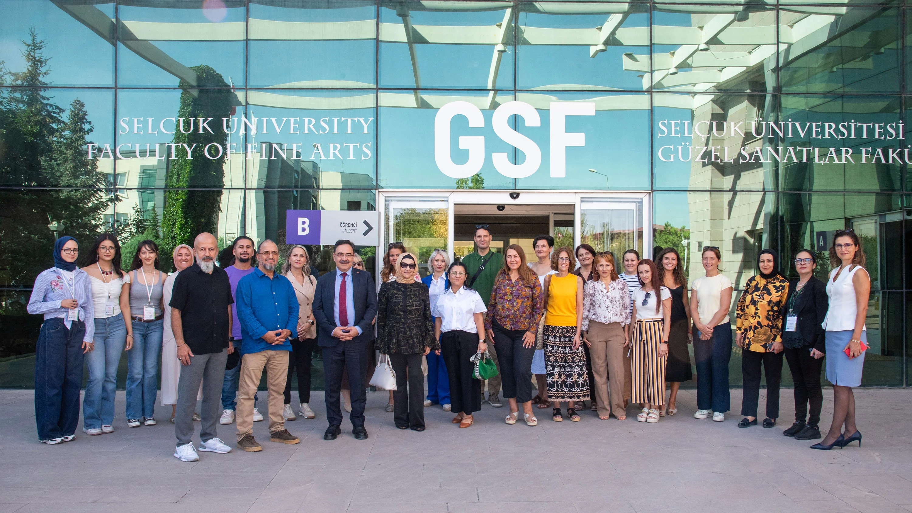 Yeşil Geleceğe Sanatsal Yolculuk Projesi’nin kapanış toplantısı Selçuk Üniversitesinde başladı
