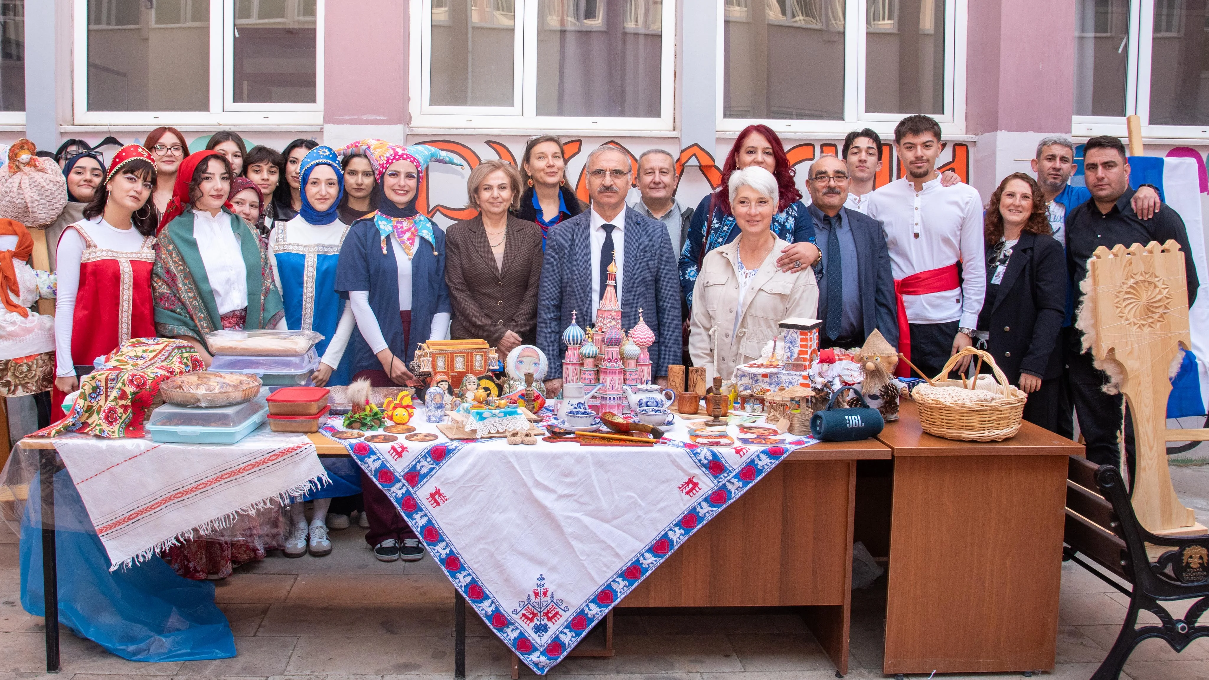 Selçuk Üniversitesinde dil ve kültür şenliği düzenlendi