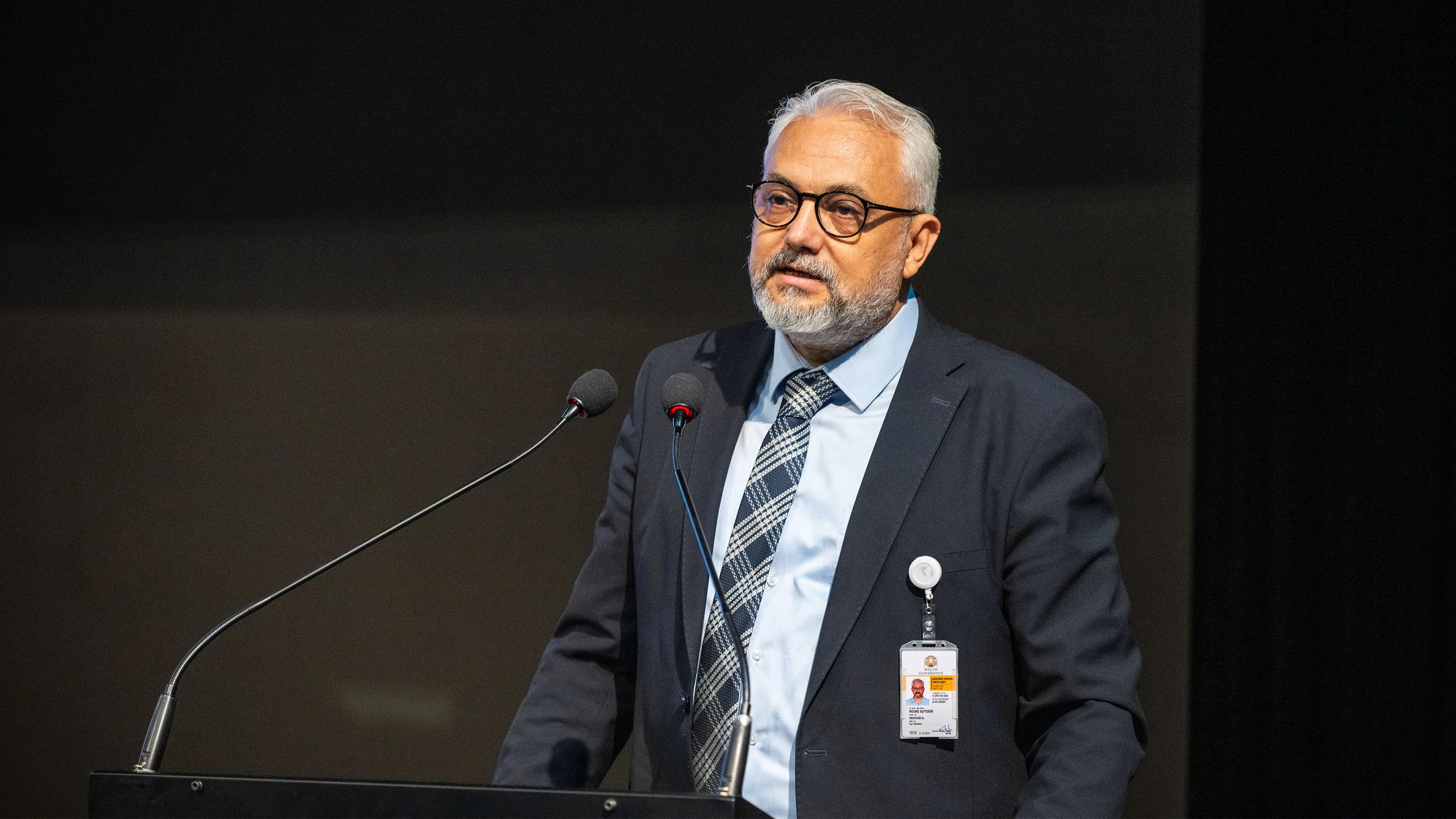 Selçuk Üniversitesinde geleceğin 253 hekimi beyaz önlük giydi