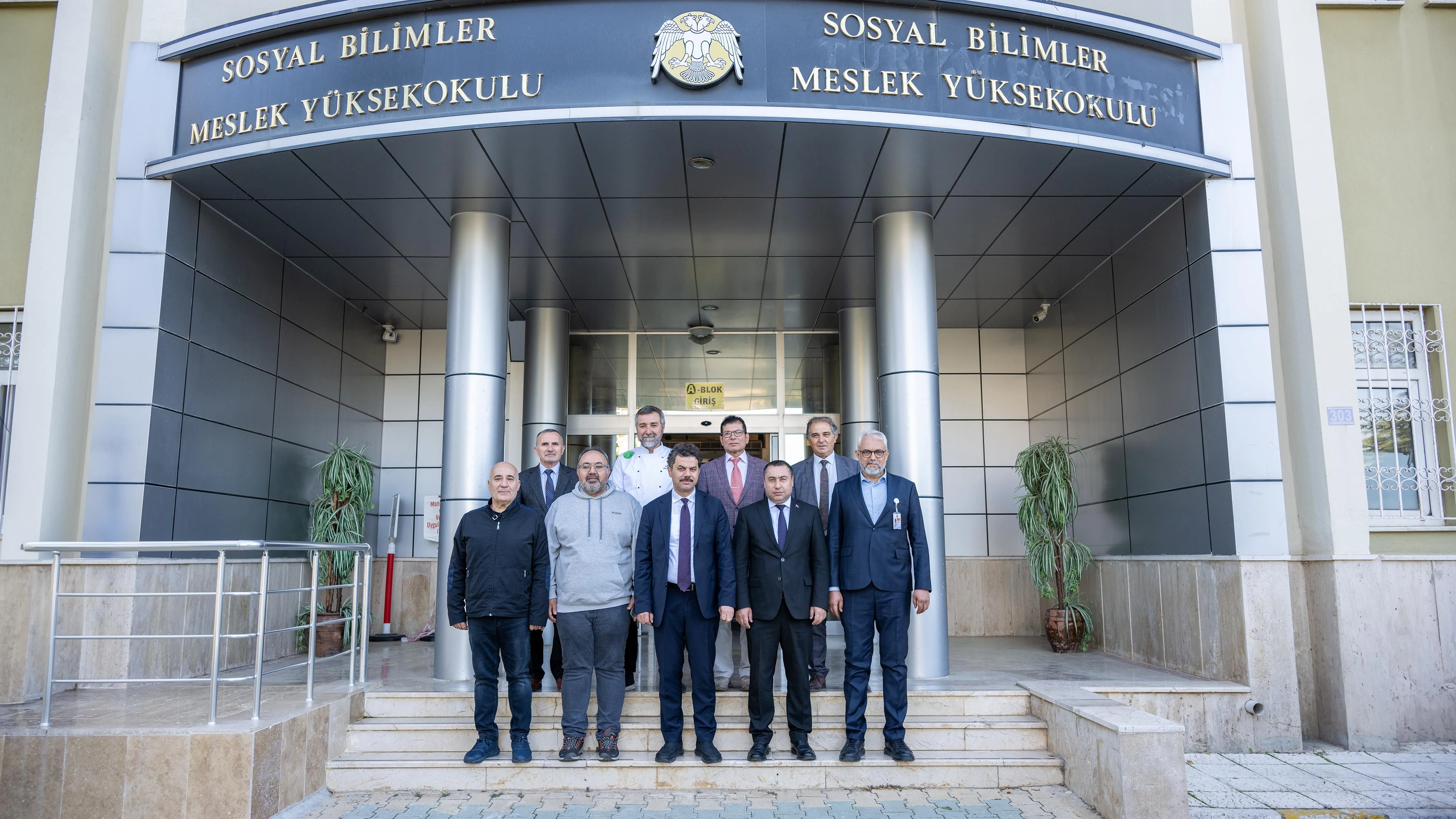 Rektör Yılmaz, Turizm Fakültesi ile Sosyal Bilimler MYO’yu ziyaret etti