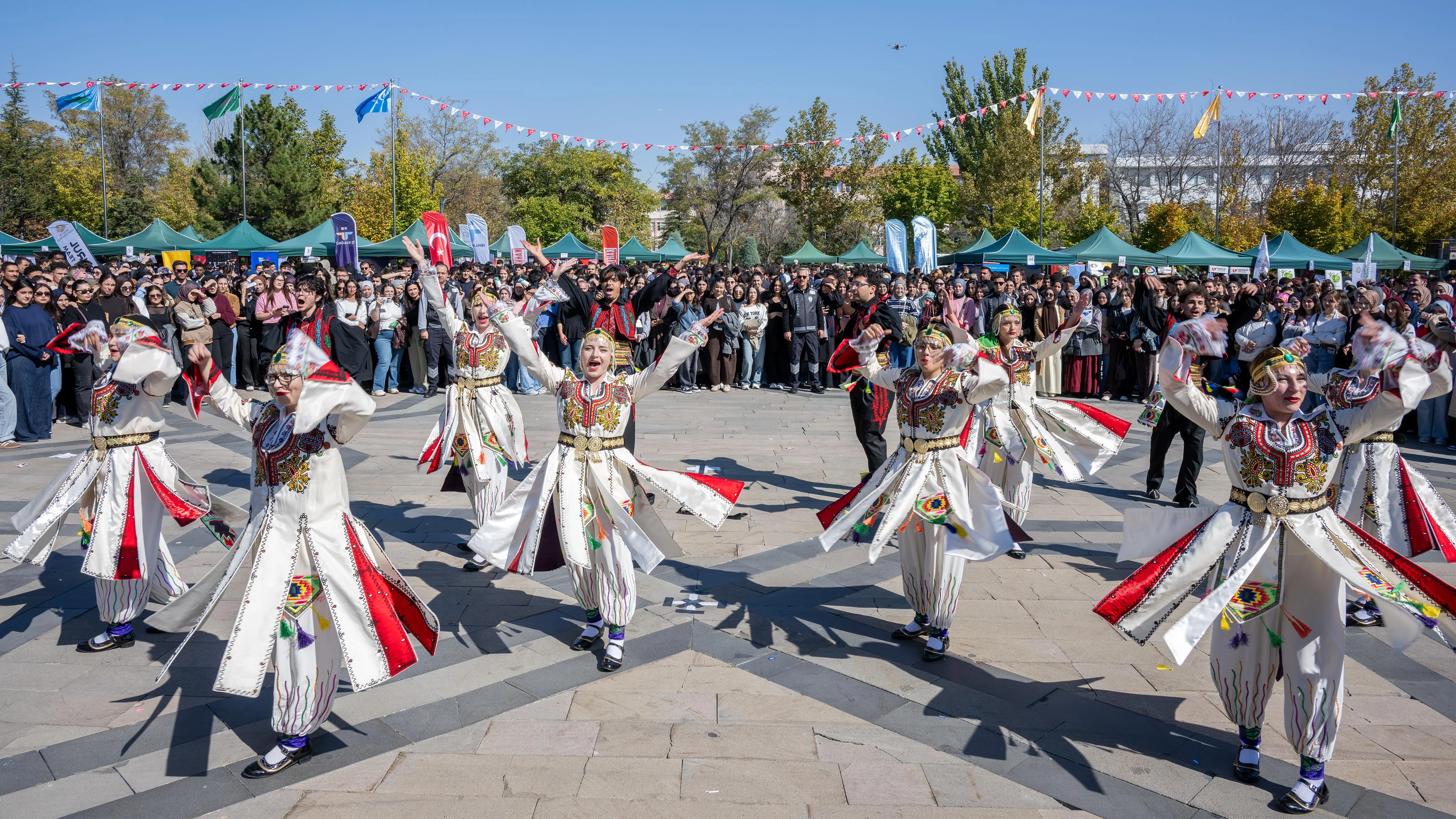 Selçuk Üniversitesinde Tanışma Şenliği başladı
