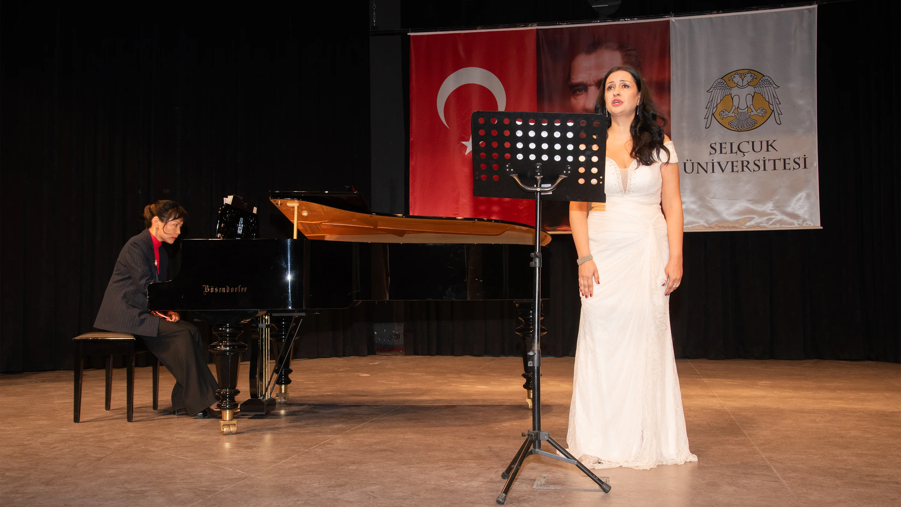 Selçuk Üniversitesinde Cumhuriyet Konseri büyük beğeni aldı