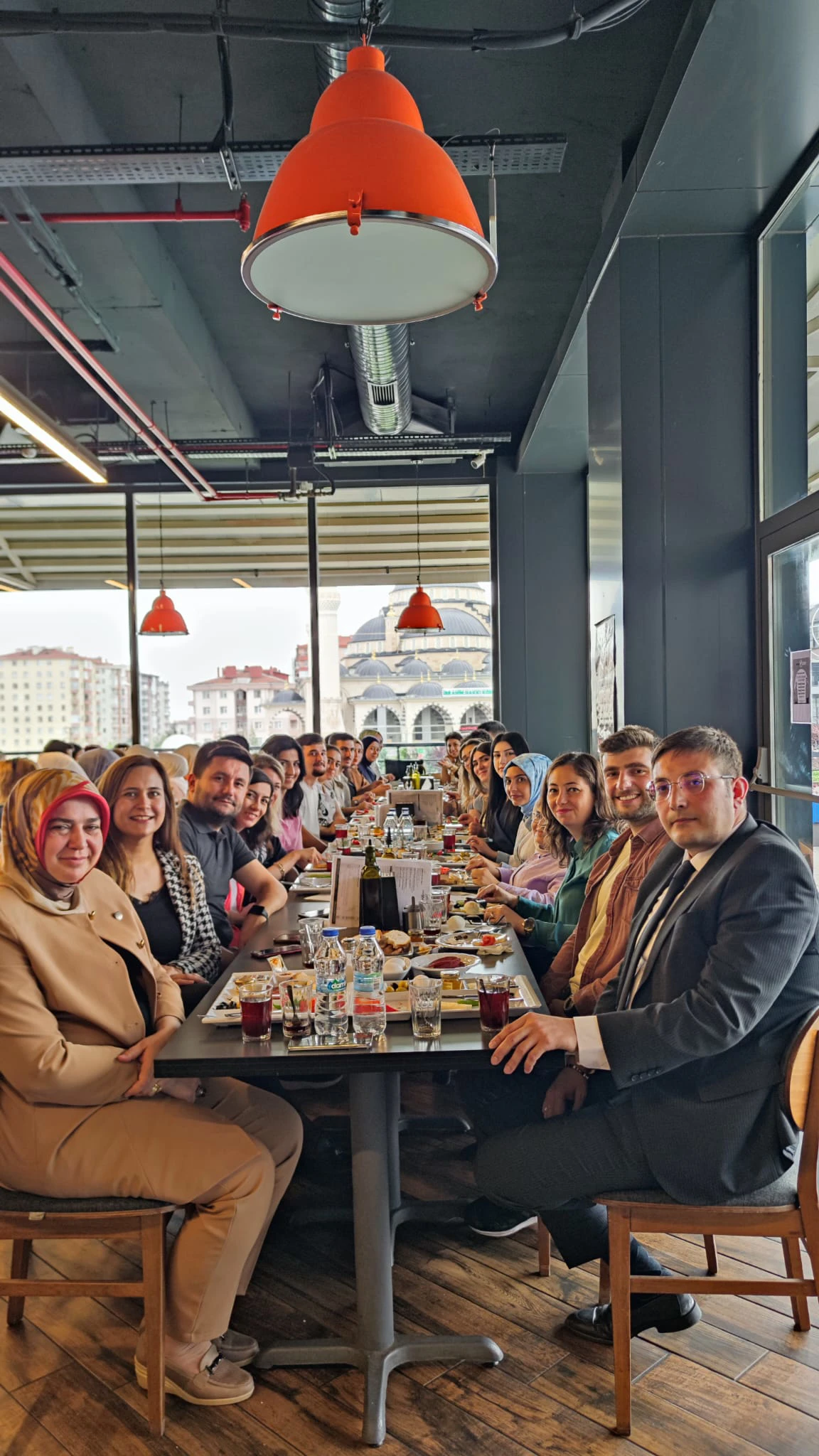 2. GELENEKSEL ÖĞRENCİ MEZUN KAHVALTI BULUŞMASI VE KARİYER SÖYLEŞİSİ