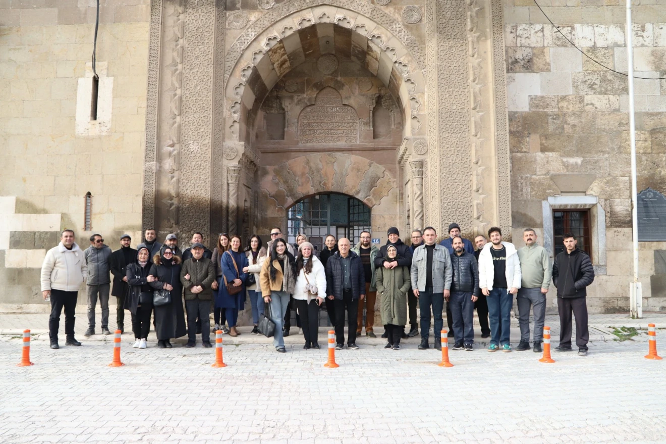 14. Yüzyıl Anadolusu’nda Beyler, Çelebiler ve Ahiler Sempozyumu