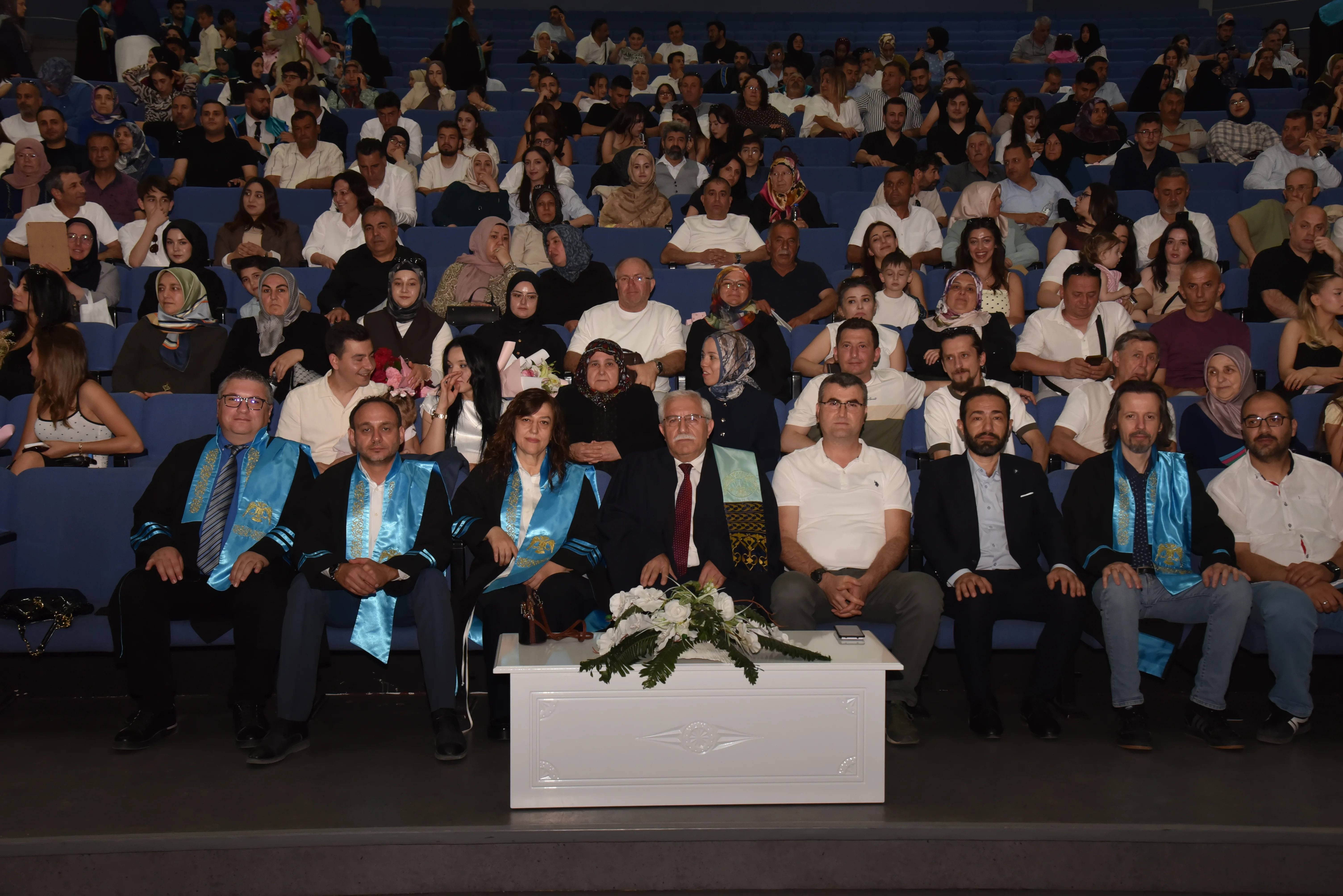 SİVİL HAVACILIK YÜKSEKOKULU’NDA MEZUNİYET COŞKUSU