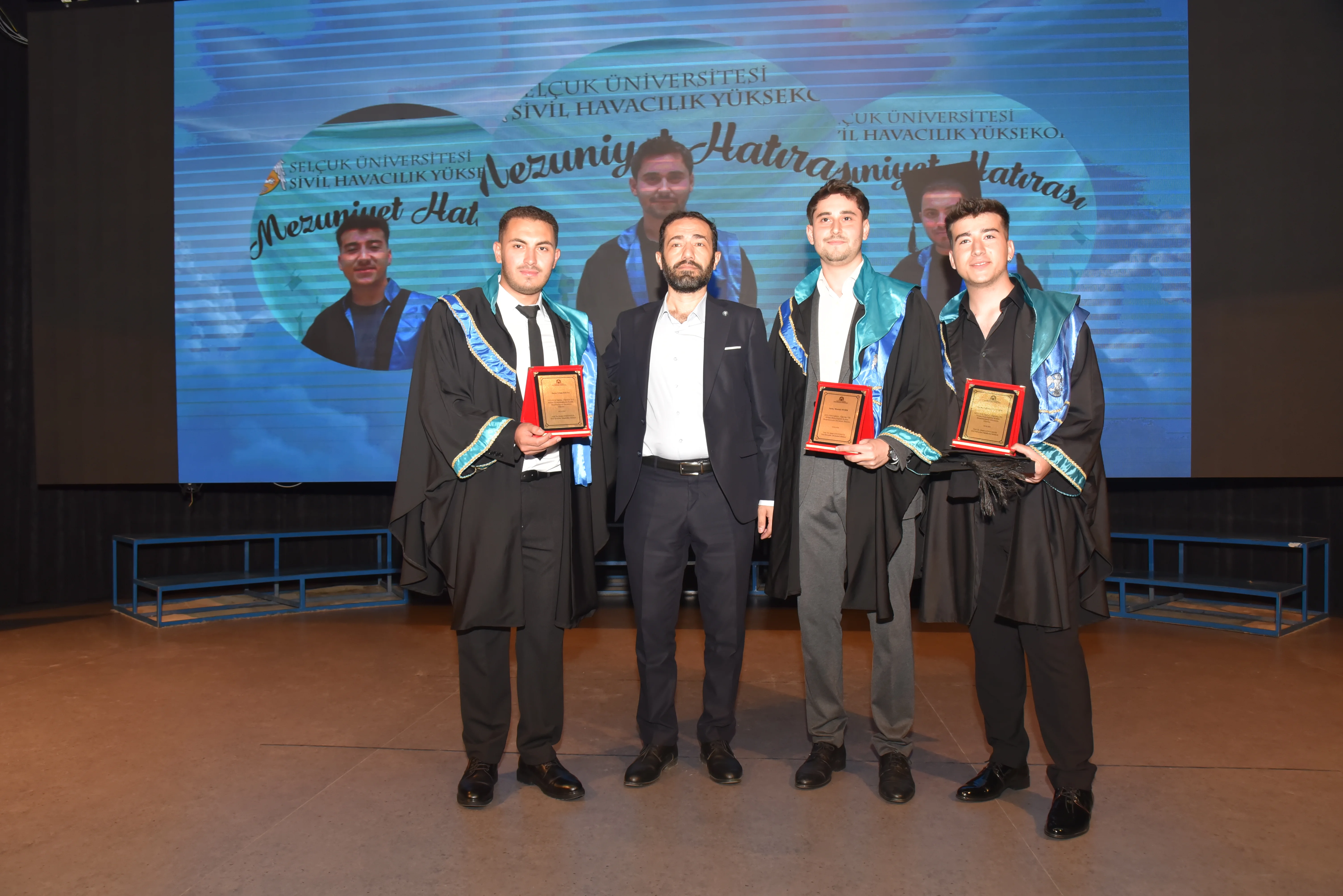 SİVİL HAVACILIK YÜKSEKOKULU’NDA MEZUNİYET COŞKUSU