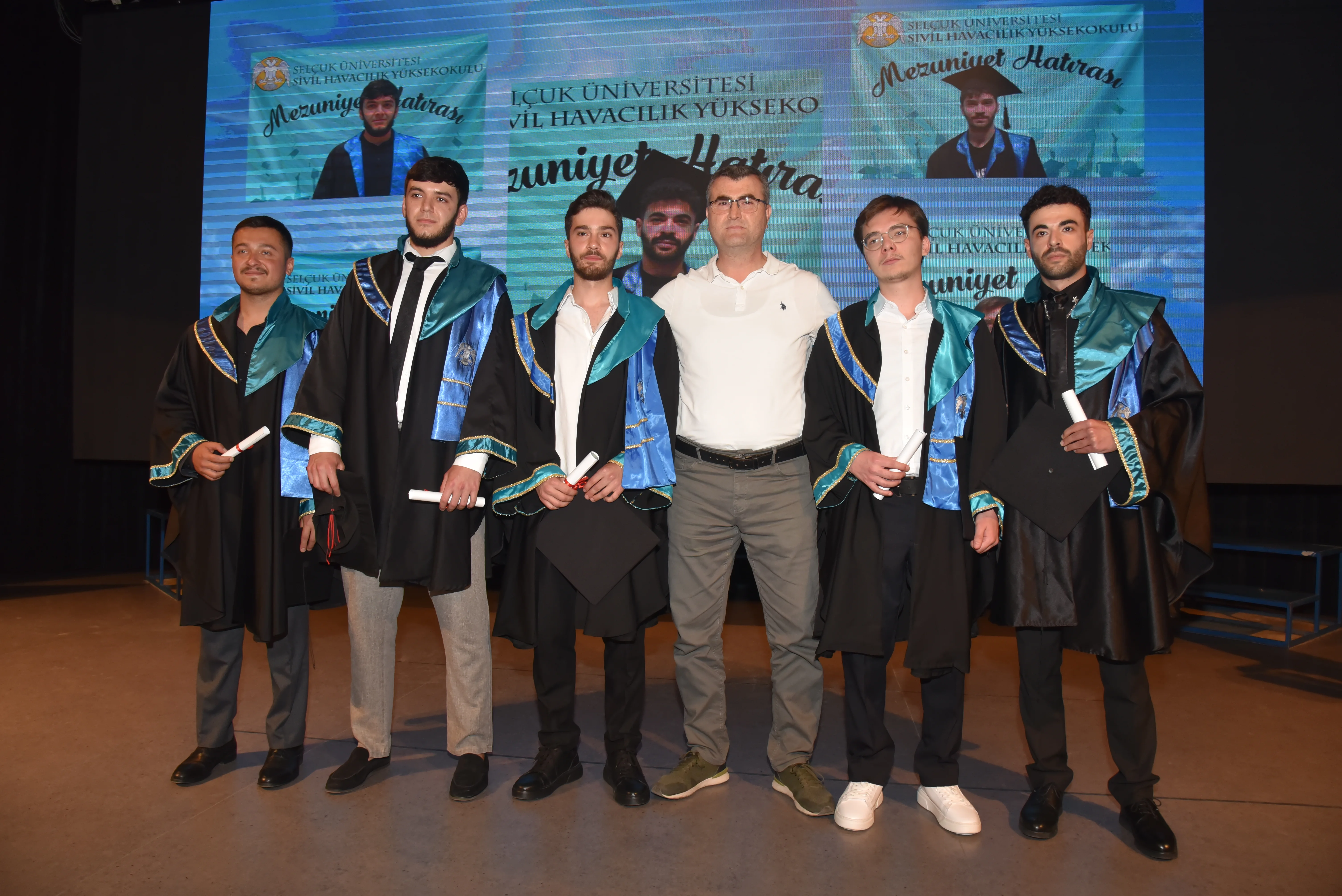 SİVİL HAVACILIK YÜKSEKOKULU’NDA MEZUNİYET COŞKUSU
