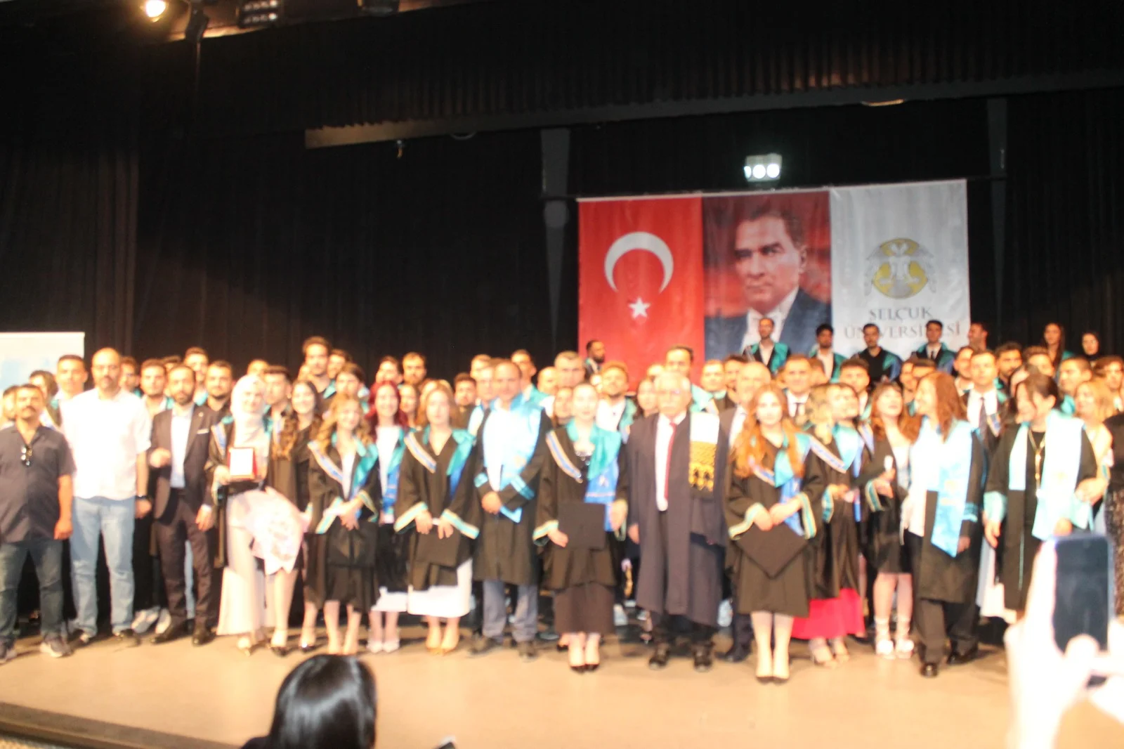 SİVİL HAVACILIK YÜKSEKOKULU’NDA MEZUNİYET COŞKUSU