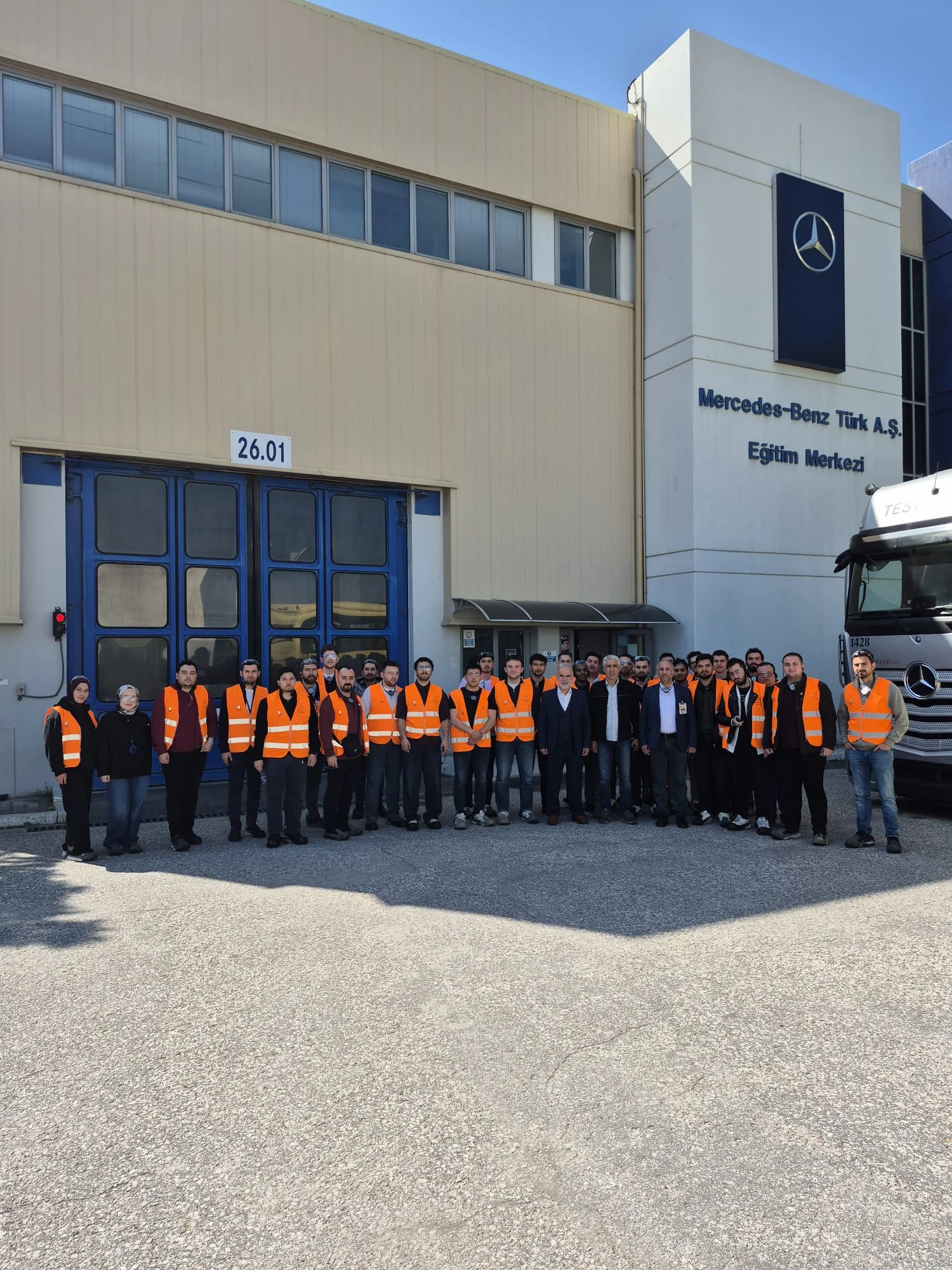Mercedes-Benz Firması Teknik Gezi