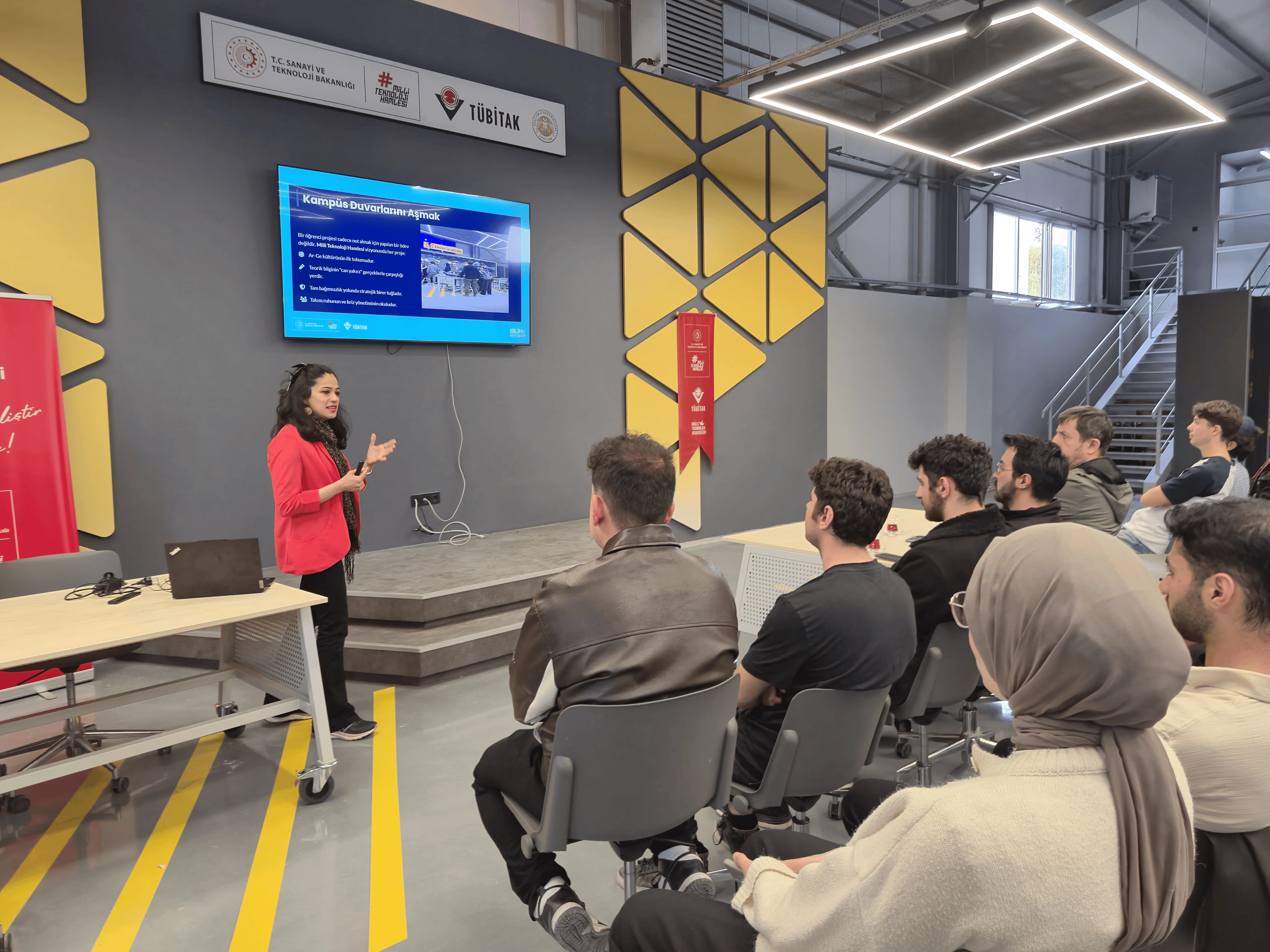Milli Teknoloji Hamlesi’nde Öğrenci Projelerinin Gücü ve Stratejik Önemi