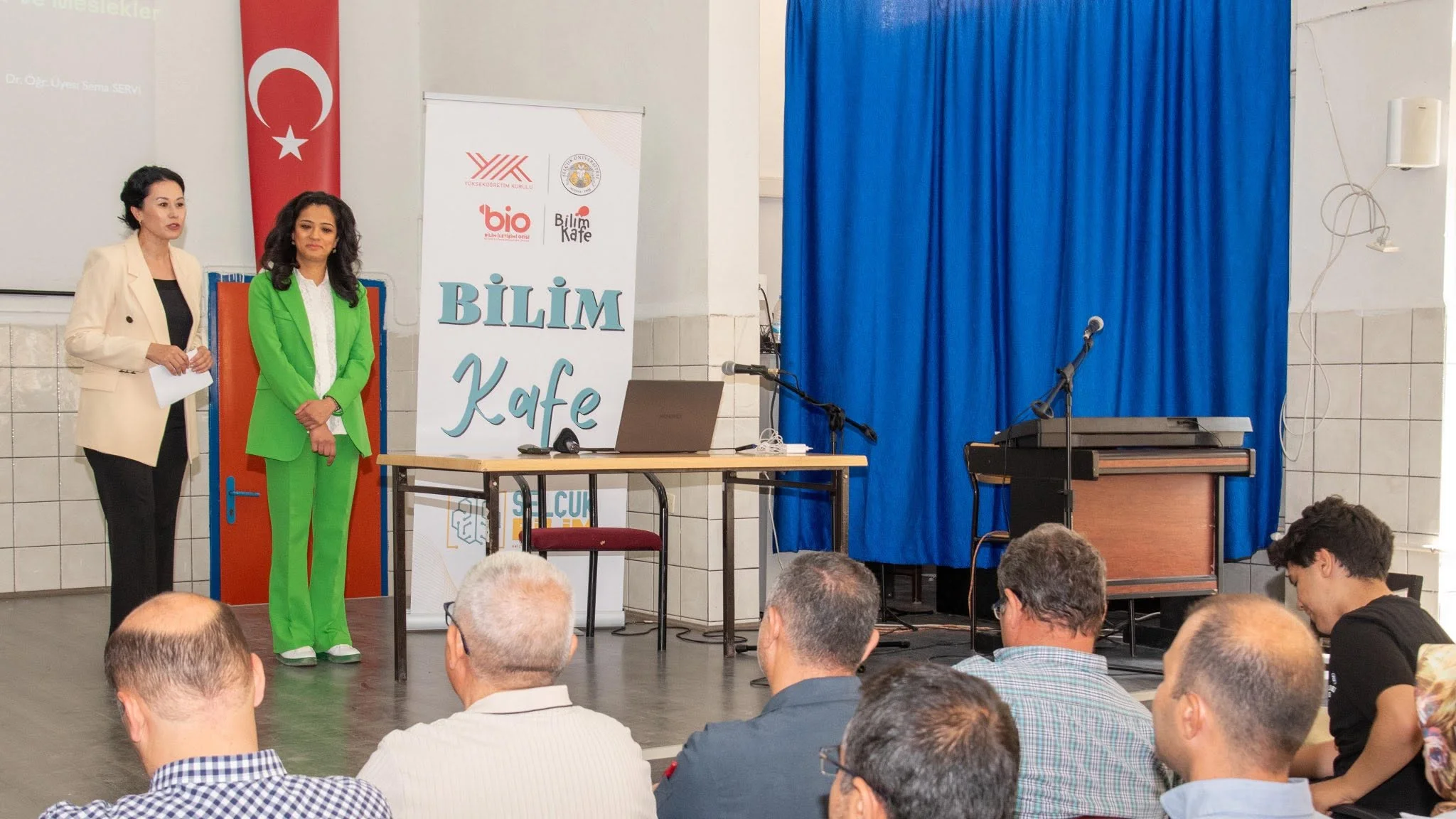 Geleceğin Meslekleri ve Yapay Zekânın Kariyerlere Etkisi Öğrencilerle Değerlendirildi