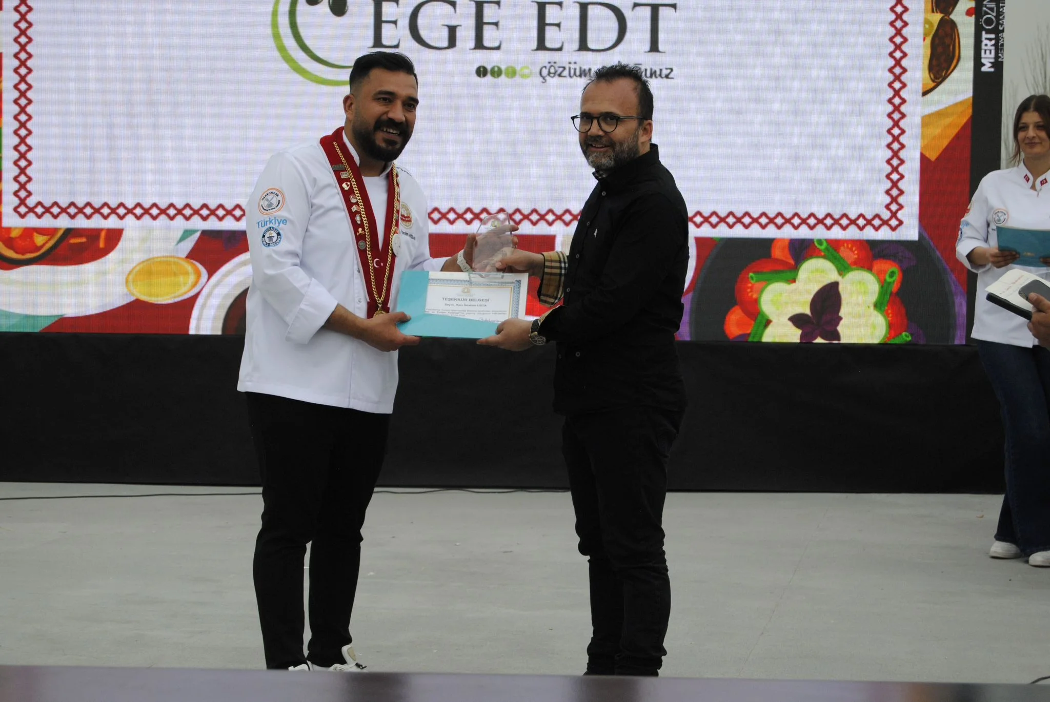 Turizm Fakültesinde Kültür ve Lezzet Şöleni: Festival Coşkusu Anfi Tiyatro’da Yaşandı