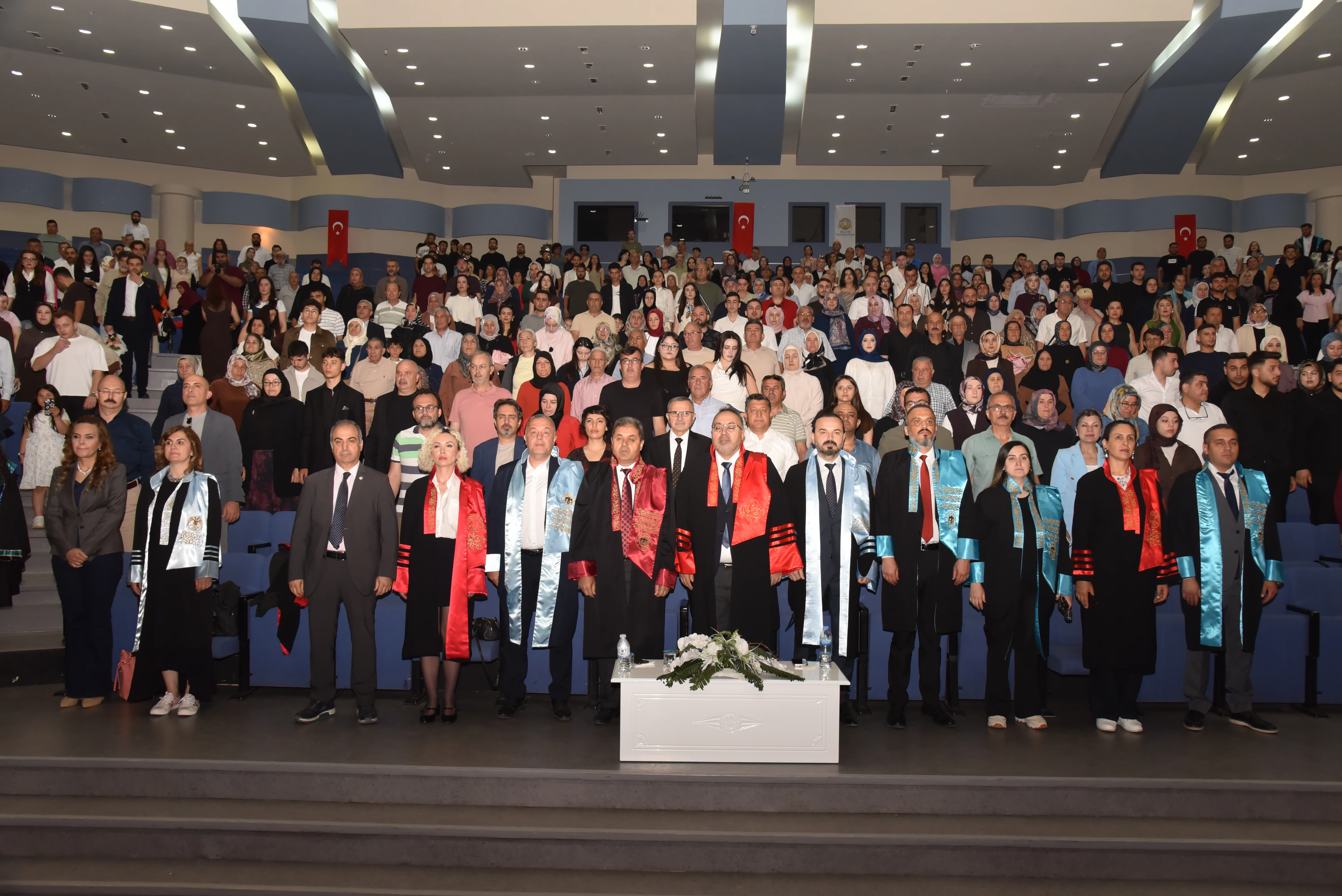 Turizm Fakültesinde Mezuniyet Coşkusu Yaşandı