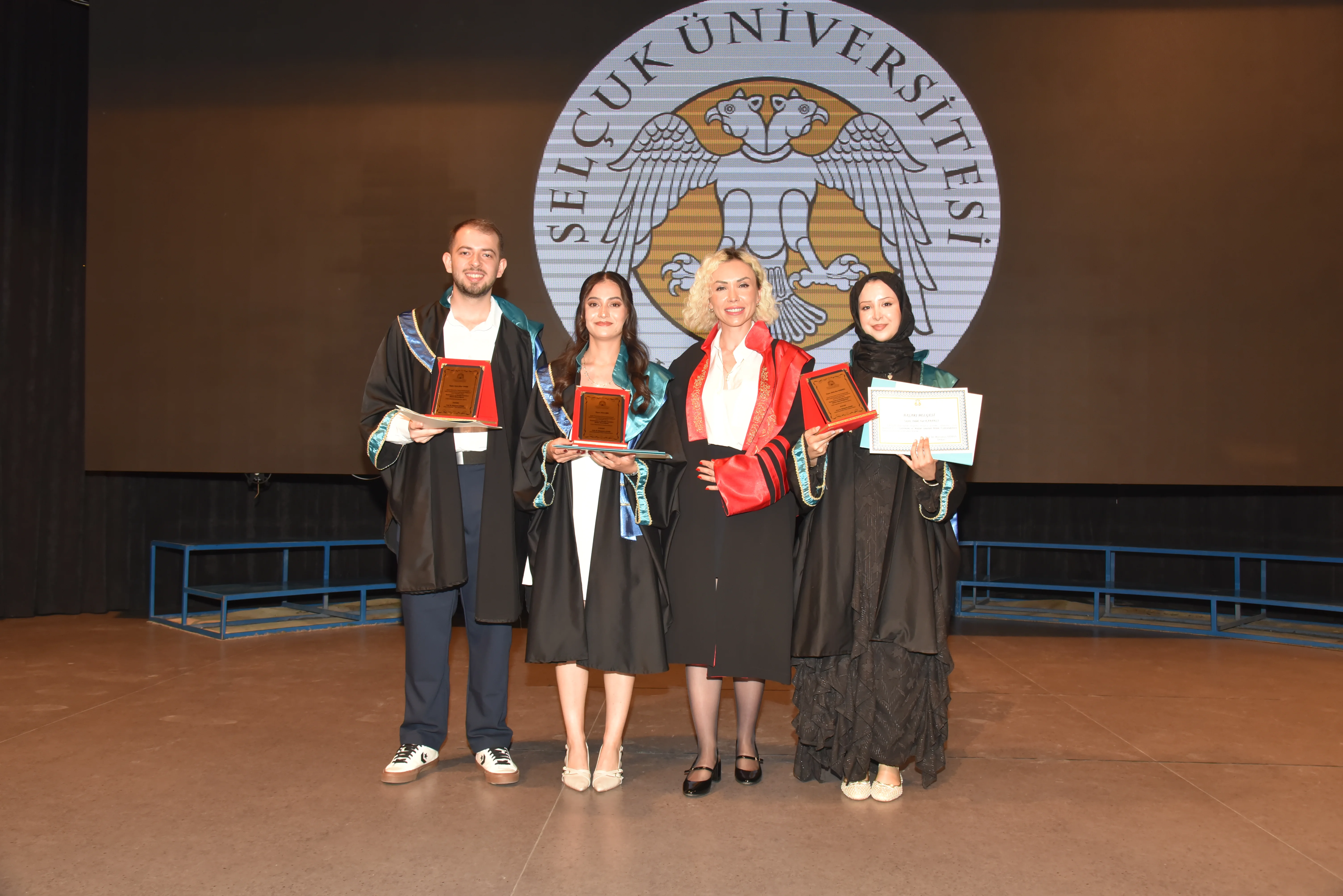 Turizm Fakültesinde Mezuniyet Coşkusu Yaşandı