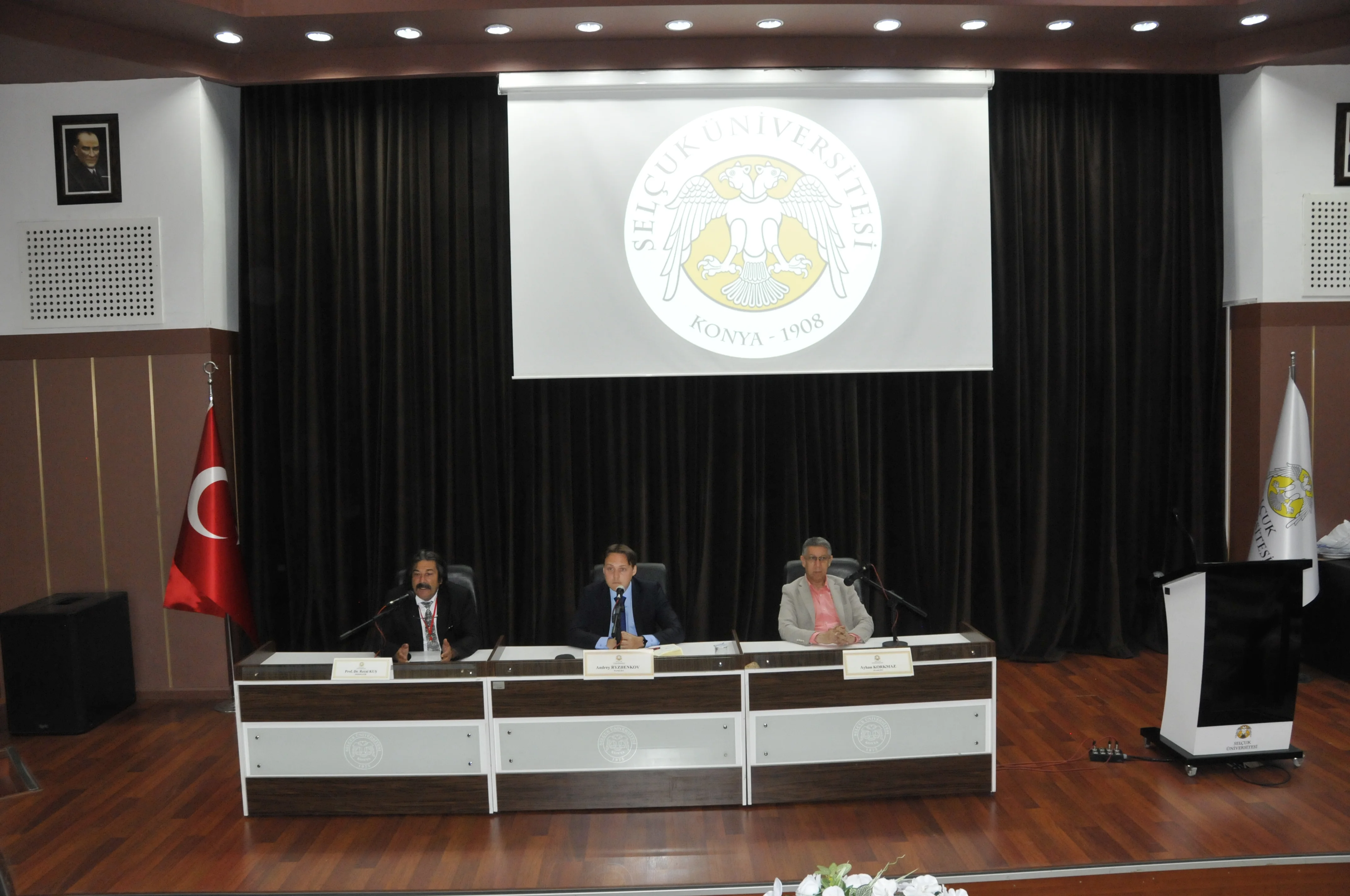 Selçuk Üniversitesi’nde “7 Kıta 1 Kampüs” Uluslararası Öğrenci Çalıştayı Düzenlendi
