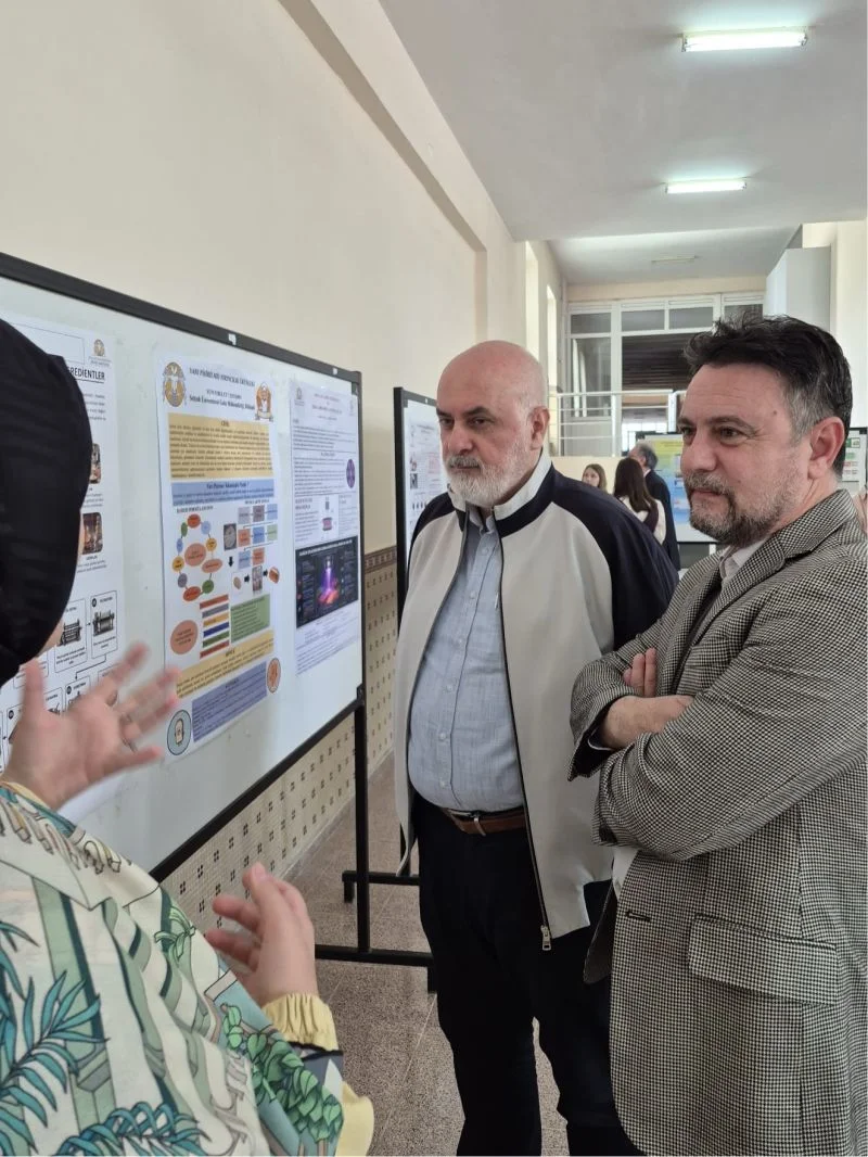 Bölümümüzde Mezuniyet Öncesi Poster Festivali Coşkusu