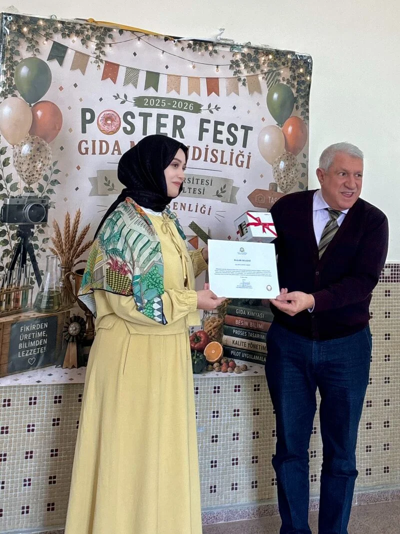Bölümümüzde Mezuniyet Öncesi Poster Festivali Coşkusu