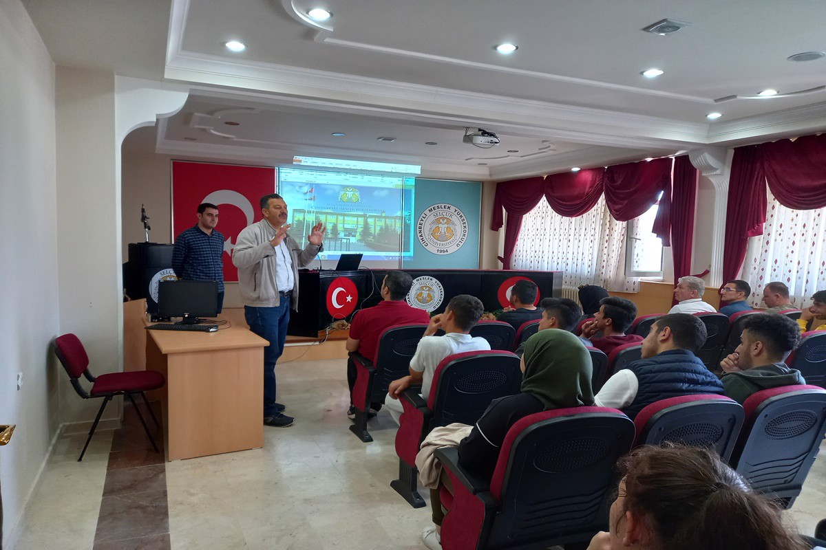 Necip Fazıl Kısakürek Anadolu Lisesi öğrencileri Meslek Yüksekokulumuzu ziyaret ettiler.