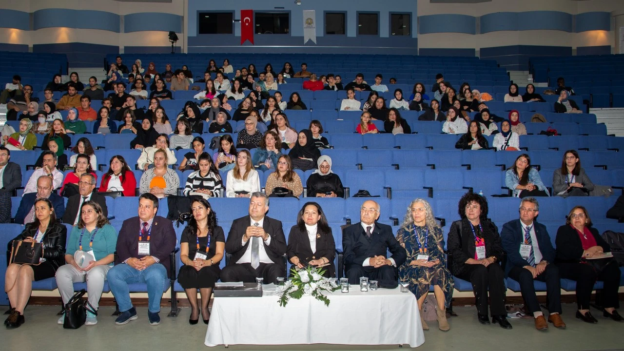 Selçuk Üniversitesinde sürdürülebilir kentler ve kentsel peyzajlar anlatıldı