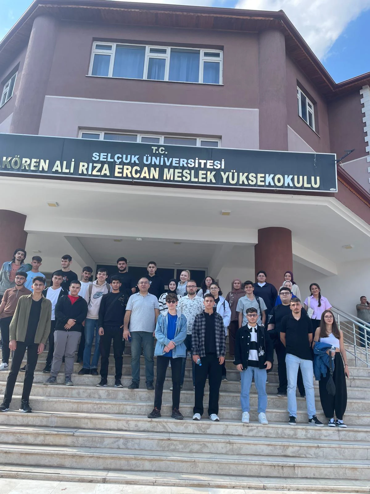 AKÖREN ALİ RIZA ERCAN MYO'DA ORYANTASYON EĞİTİMİ