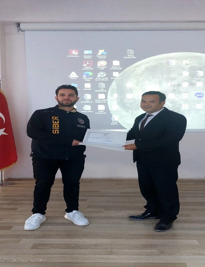 FAKÜLTEMİZDE SİBER FARKINDALIK (SİBERAY) EĞİTİMİ