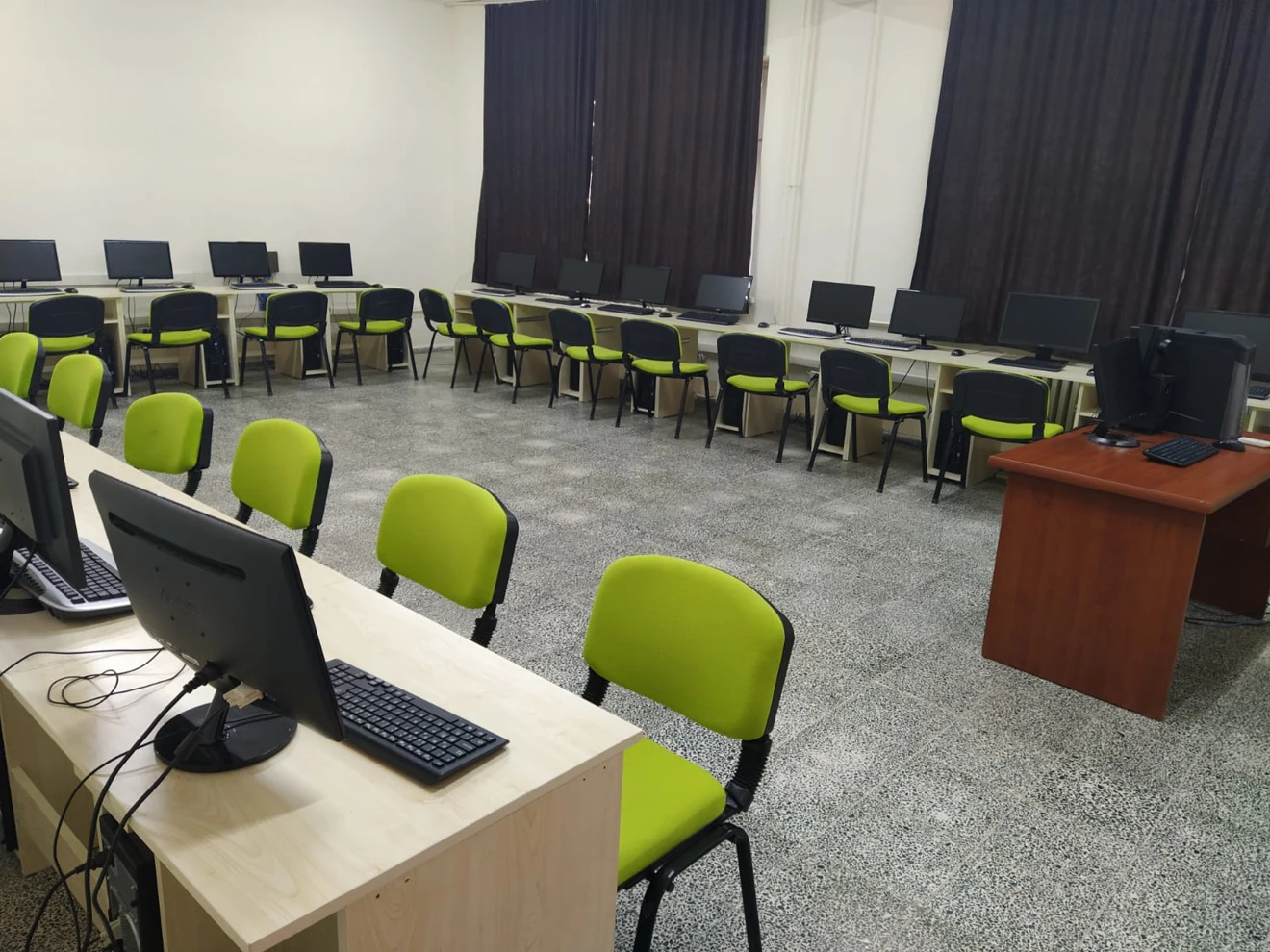 OKULUMUZ LABORATUVARLARI ,ÇİZİM SALONU VE KANTİN
