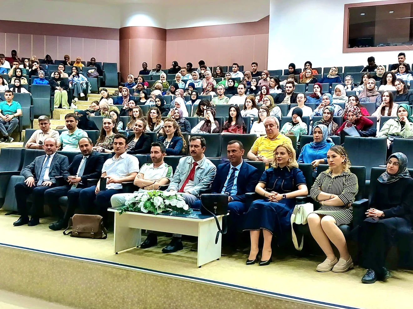 "Tayfun Korkmaz ile Ezgilerden Dizelere" adlı söyleşi gerçekleştirildi