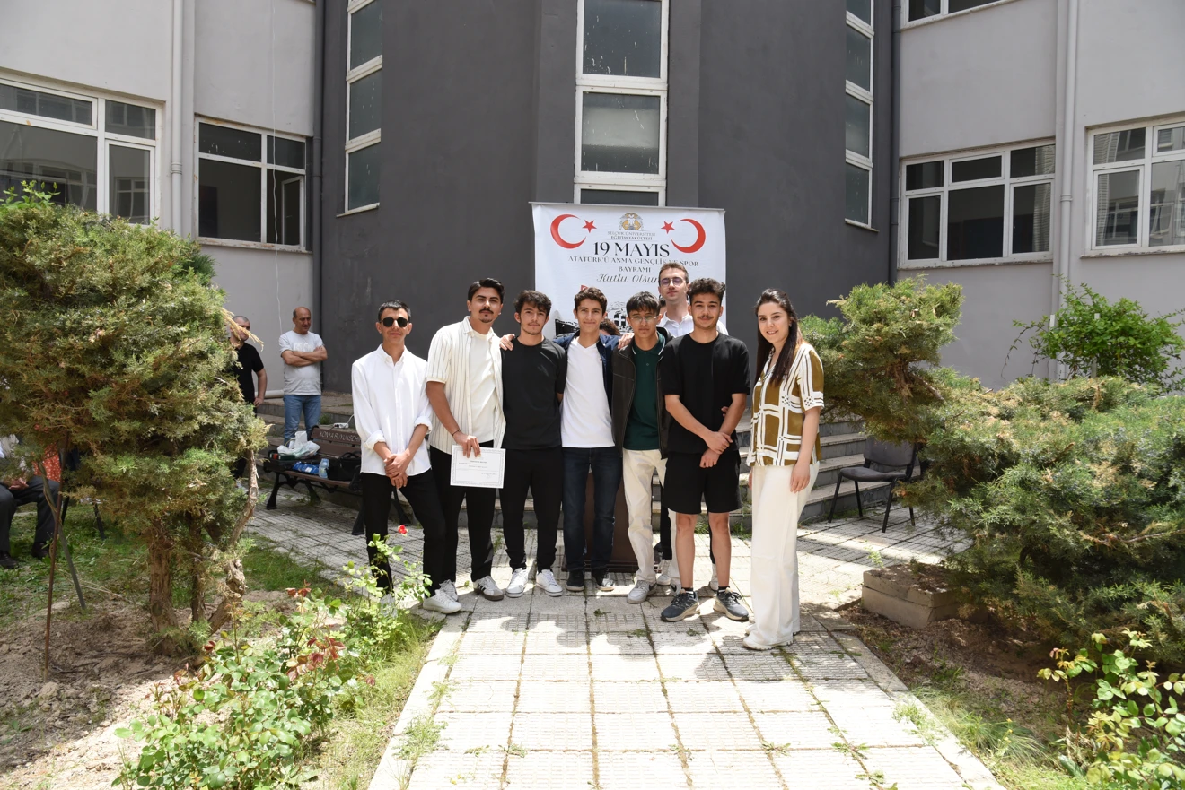 Selçuk Üniversitesi Eğitim Fakültesi’nde 19 Mayıs Coşkusu