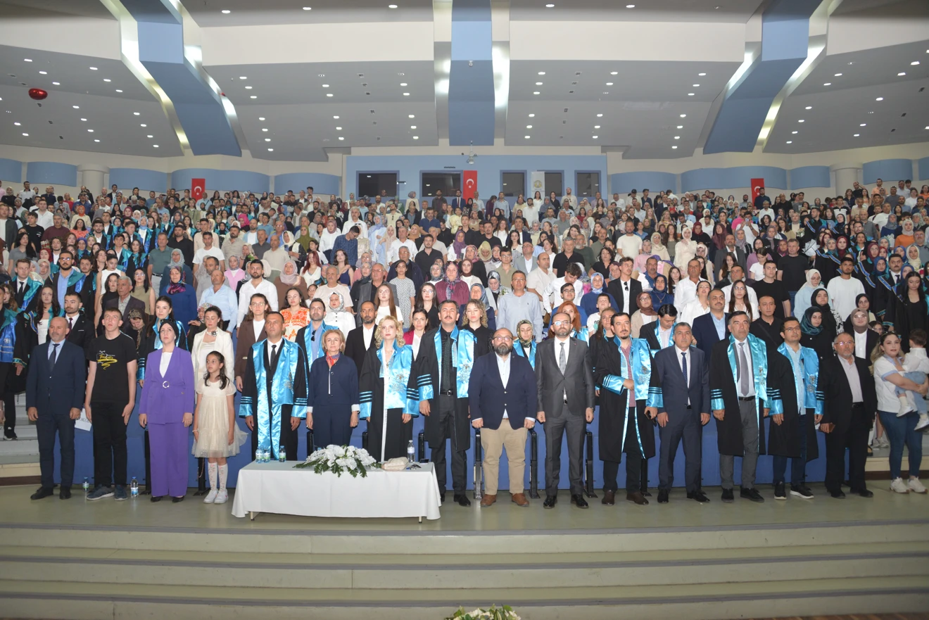 2024-2025 Eğitim Öğretim Yılı Mezuniyet Törenimiz Coşkuyla Kutlandı