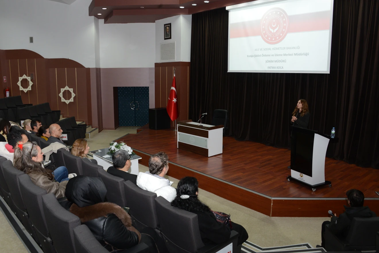 Fakültemizde "Şiddete Dur De! Hakların Var, Yalnız Değilsin" Gerçekleştirildi