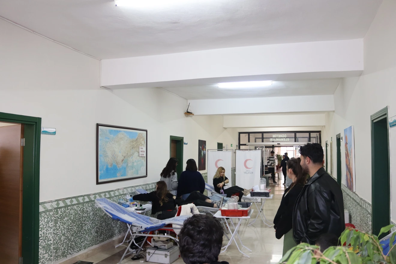 Güneysınır MYO’da Kızılay’a Kan Bağışı Kampanyası Yoğun Katılımla Gerçekleştirildi