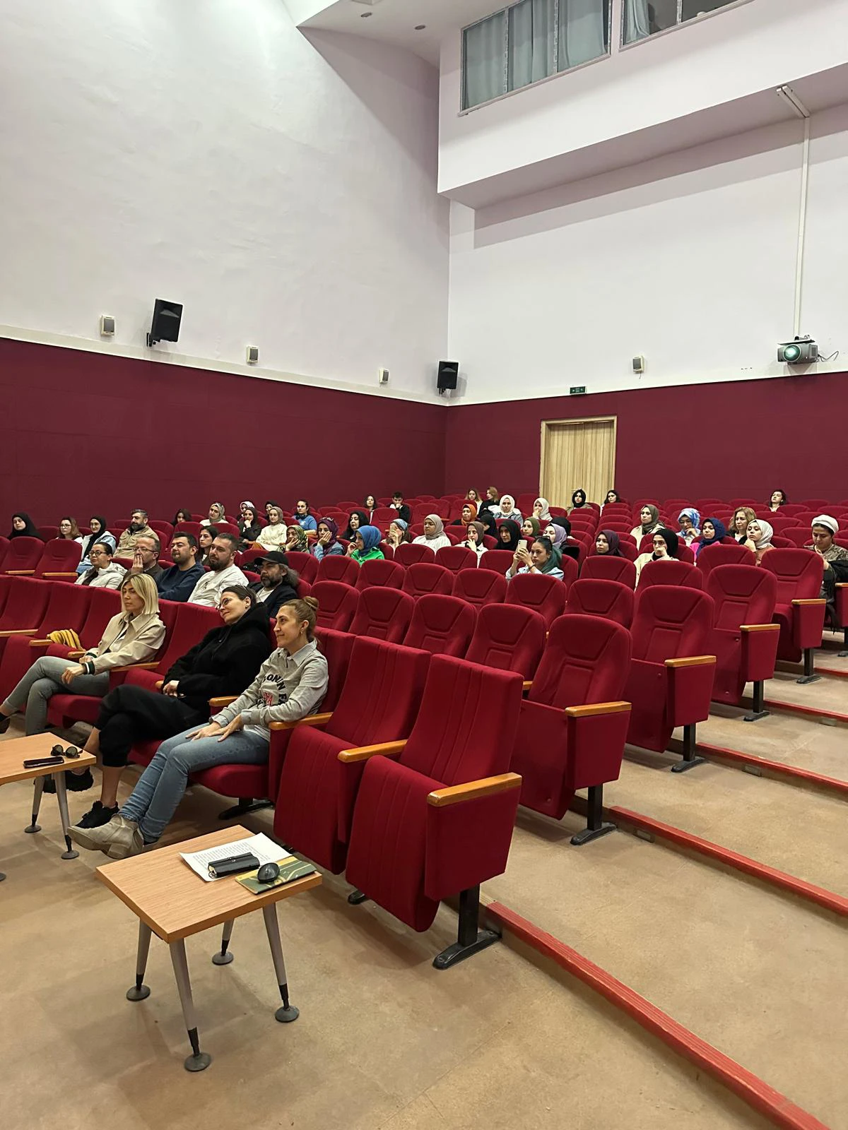 KONFERANS