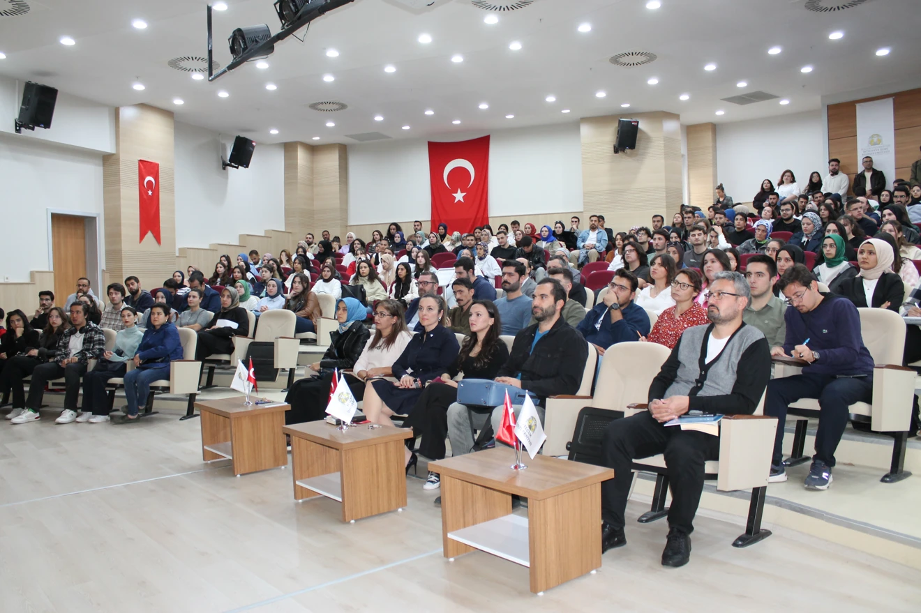"TÜBİTAK 2209 A/B Üniversite Öğrencileri Destek Projeleri Proje Yazma Eğitimi“ Konulu Konferans Gerçekleştirildi.