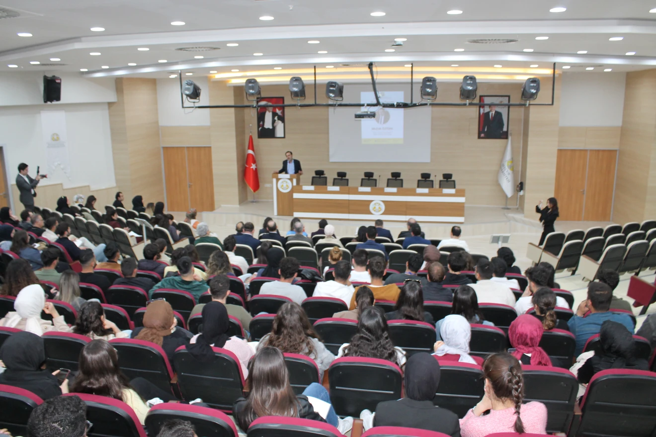 "Uluslararası Ticarette Güncel Gelişmeler" Konulu Konferans Yapıldı.