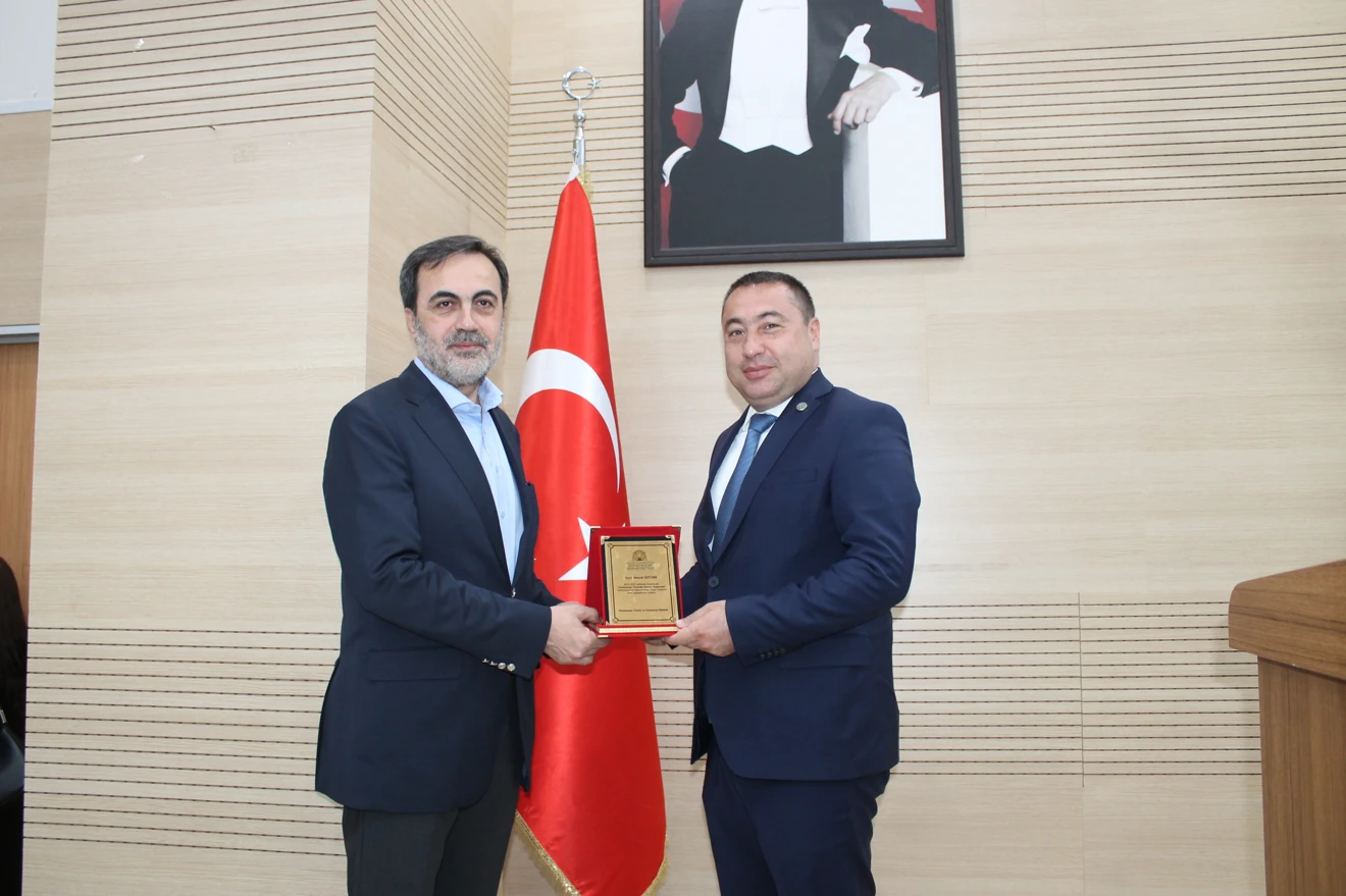 "Uluslararası Ticarette Güncel Gelişmeler" Konulu Konferans Yapıldı.