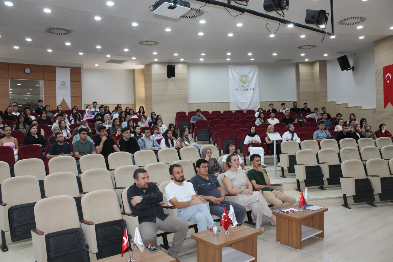 Uluslararası İlişkiler Bölümü Oryantasyon Eğitimi Gerçekleşti.