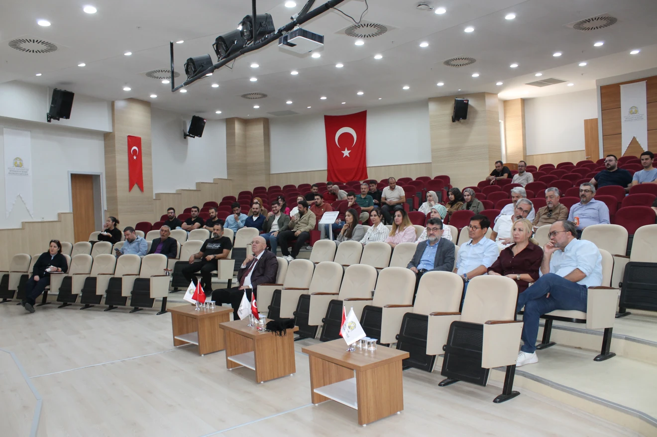 2025-2026 Eğitim-Öğretim Yılı Güz Yarıyılı Bilgilendirme Toplantısı Yapıldı.