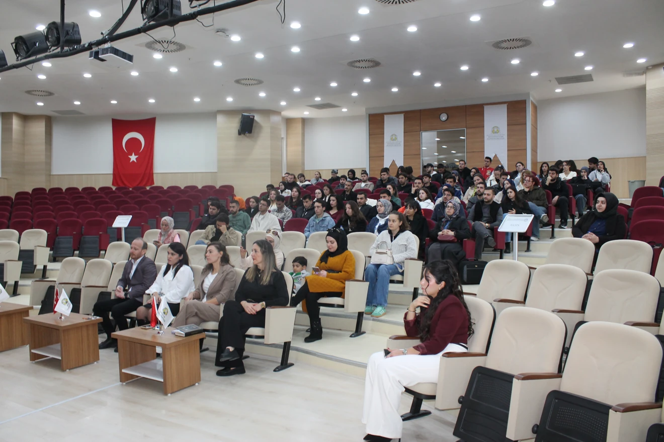 "Uluslararası Ticarette İşleyiş ve Yazılı Olmayan Kurallar" Konulu Seminer Gerçekleşti.