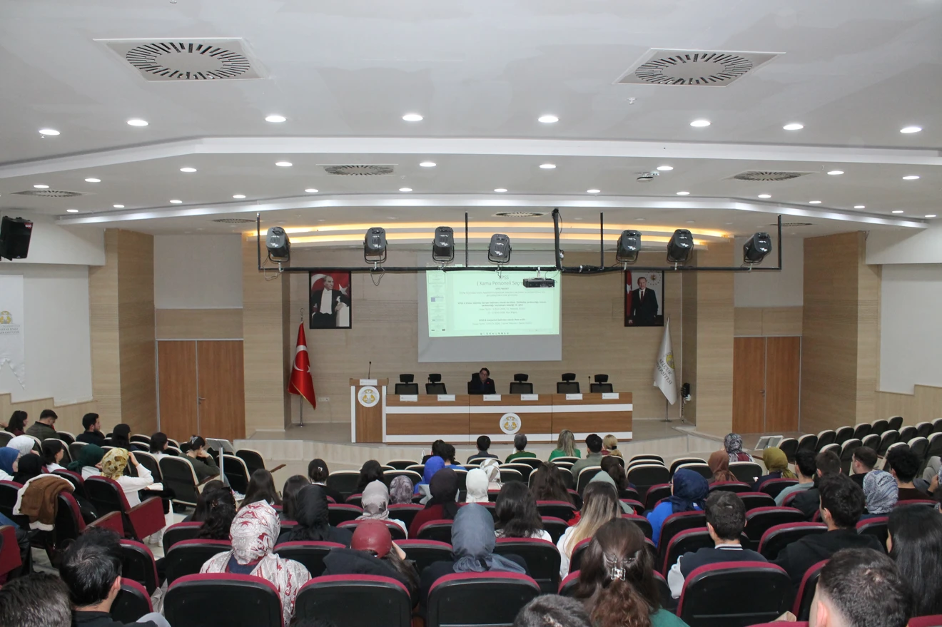 "KPSS Hakkında Bilgilendirme" Konulu Söyleşi Gerçekleştirildi.