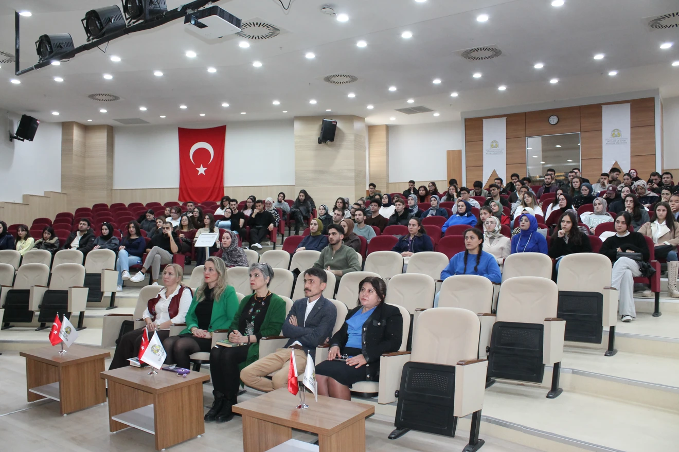"KPSS Hakkında Bilgilendirme" Konulu Söyleşi Gerçekleştirildi.