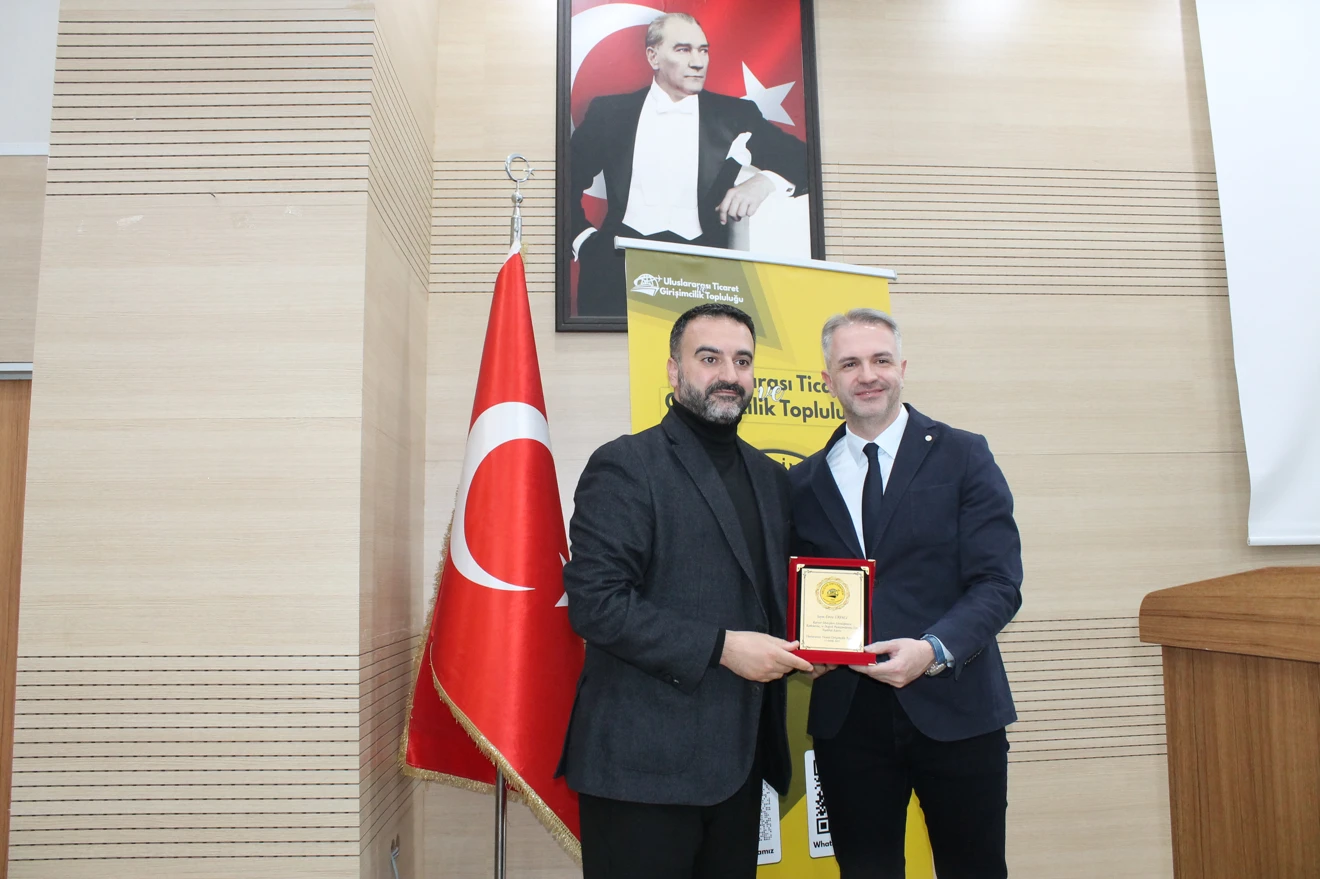 "Staja Giden Yol Kariyer ve İlk İş Deneyimi Zirvesi" Konulu Konferans Gerçekleştirildi.