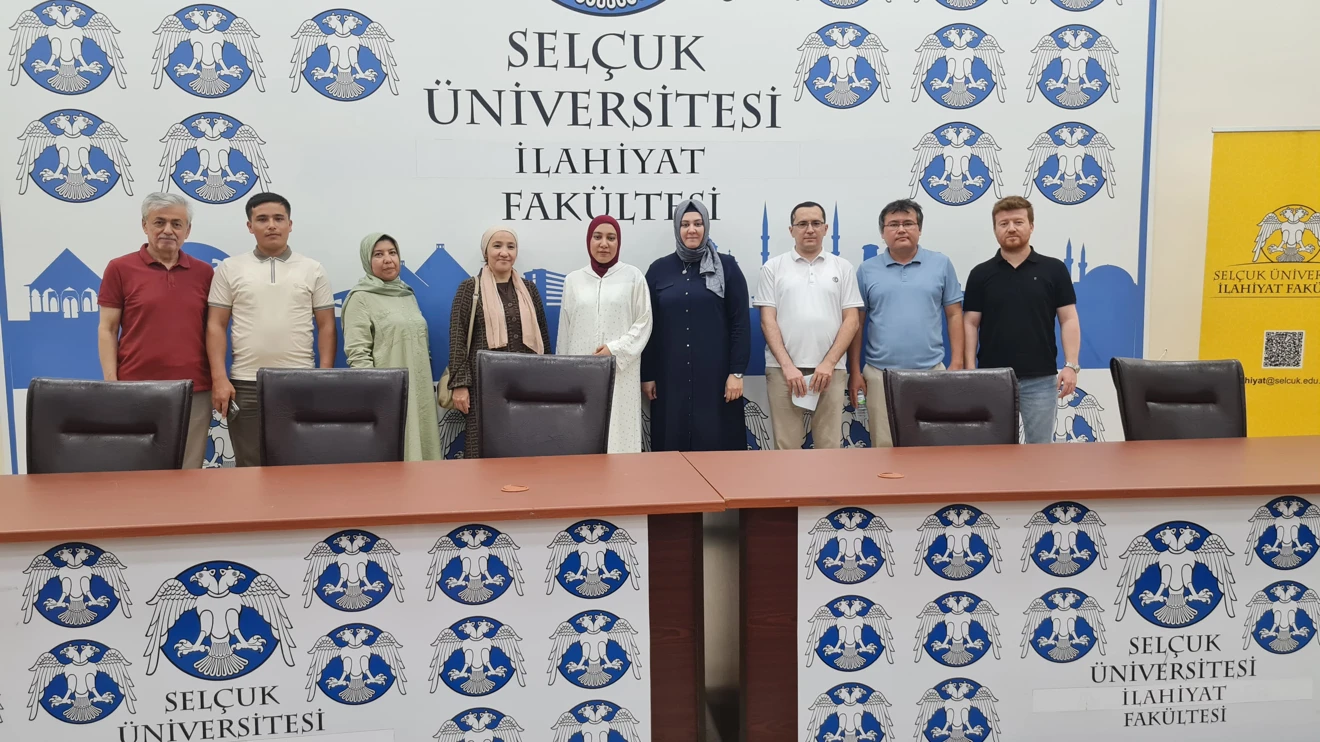 Özbekistan Uluslararası İslam Akademisi akademisyenlerinden İlahiyat Fakültemize ziyaret
